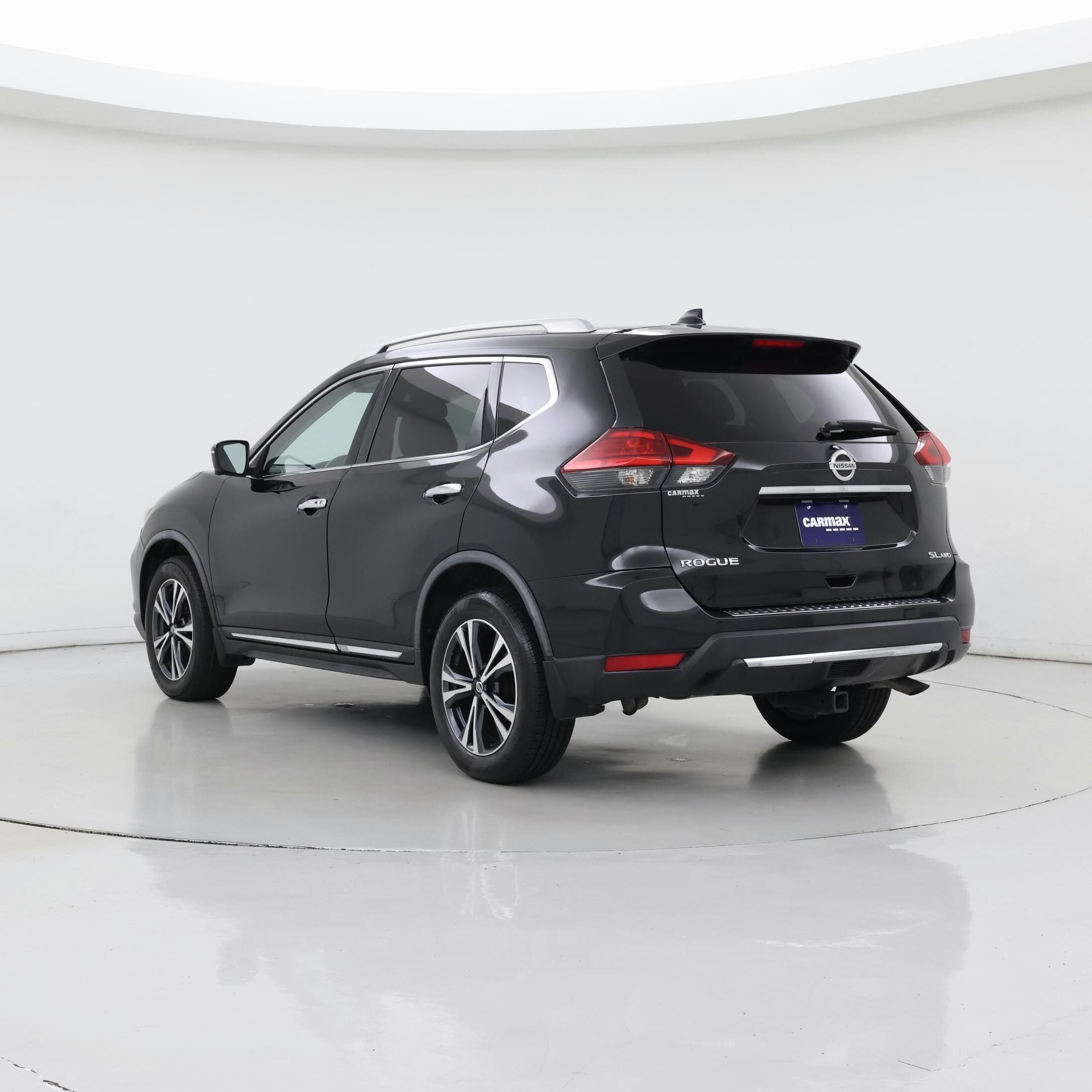 Thumbnail: 2017 Nissan Rogue - 2
