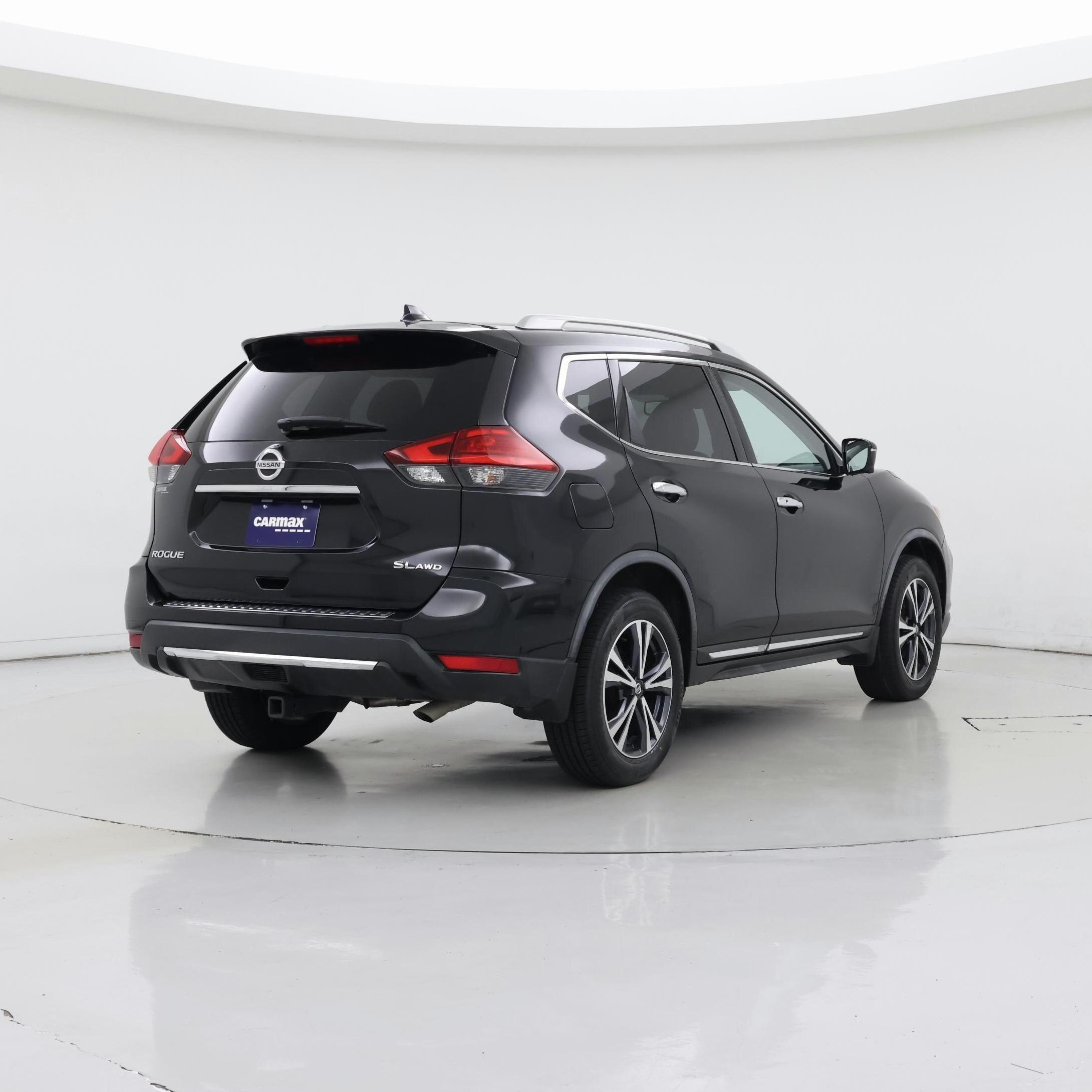 Thumbnail: 2017 Nissan Rogue - 8