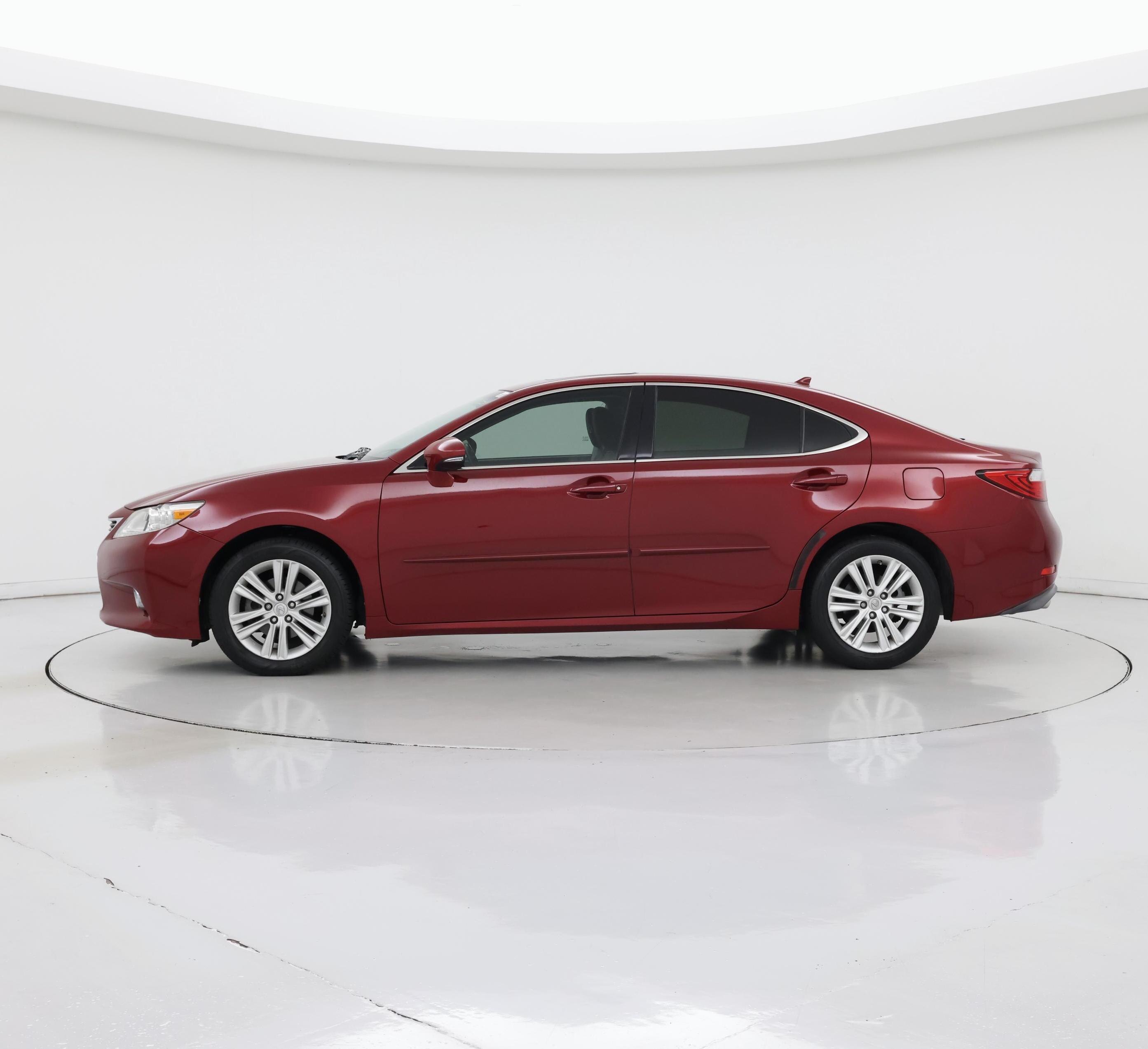 Thumbnail: 2014 Lexus ES - 3