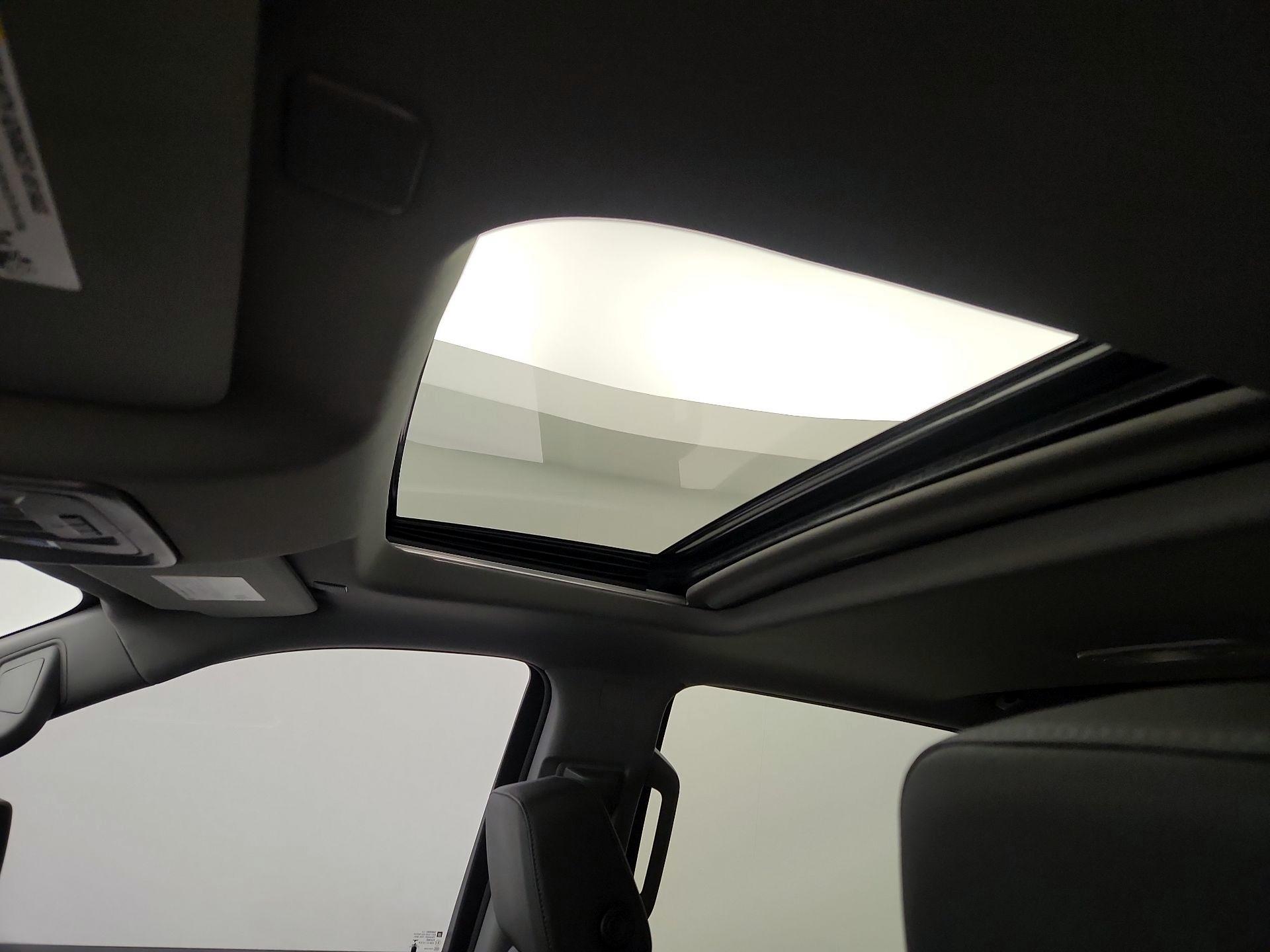 Thumbnail: 2023 Chevrolet Silverado 1500 - 19