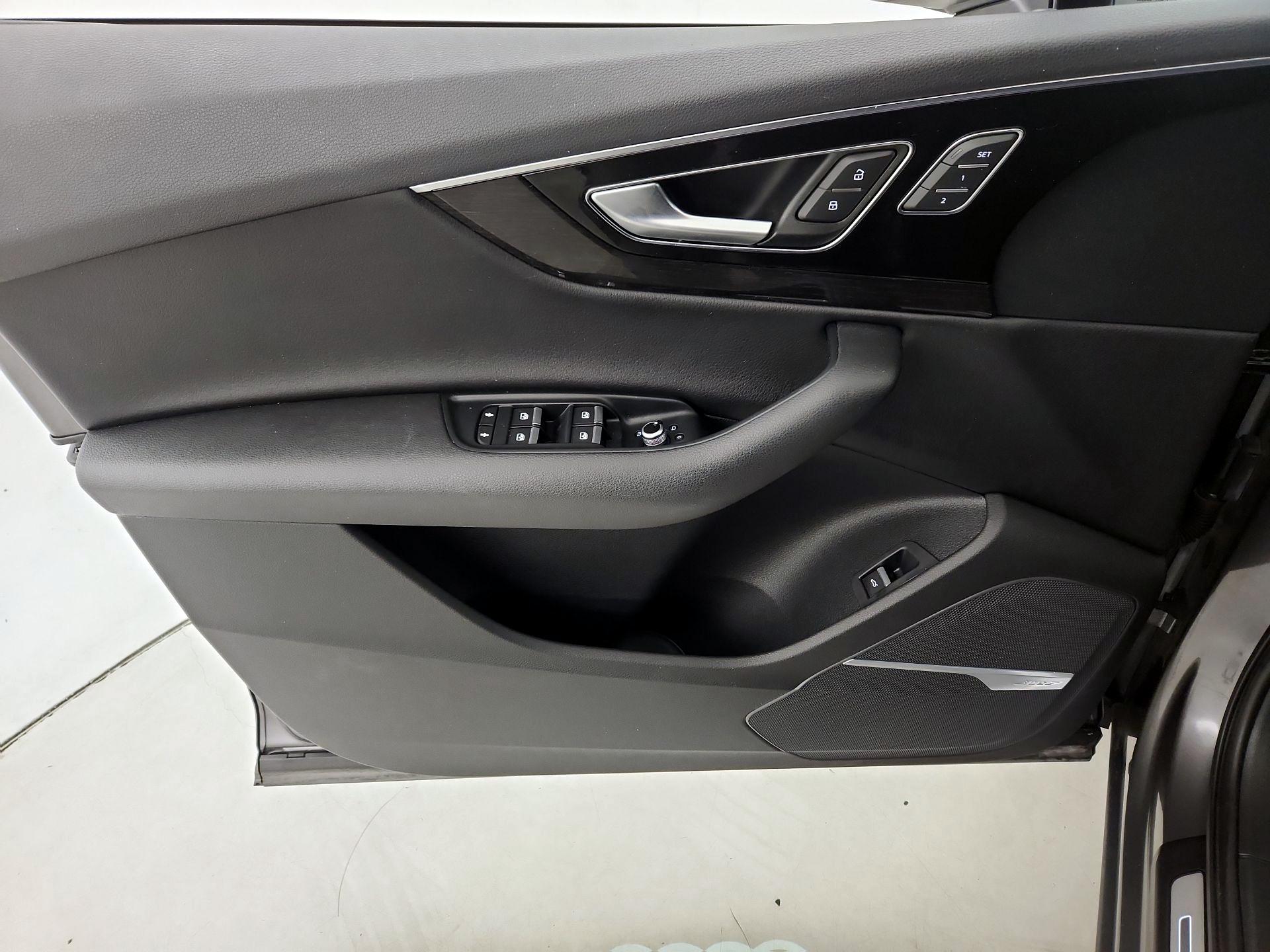 Thumbnail: 2019 Audi Q7 - 12