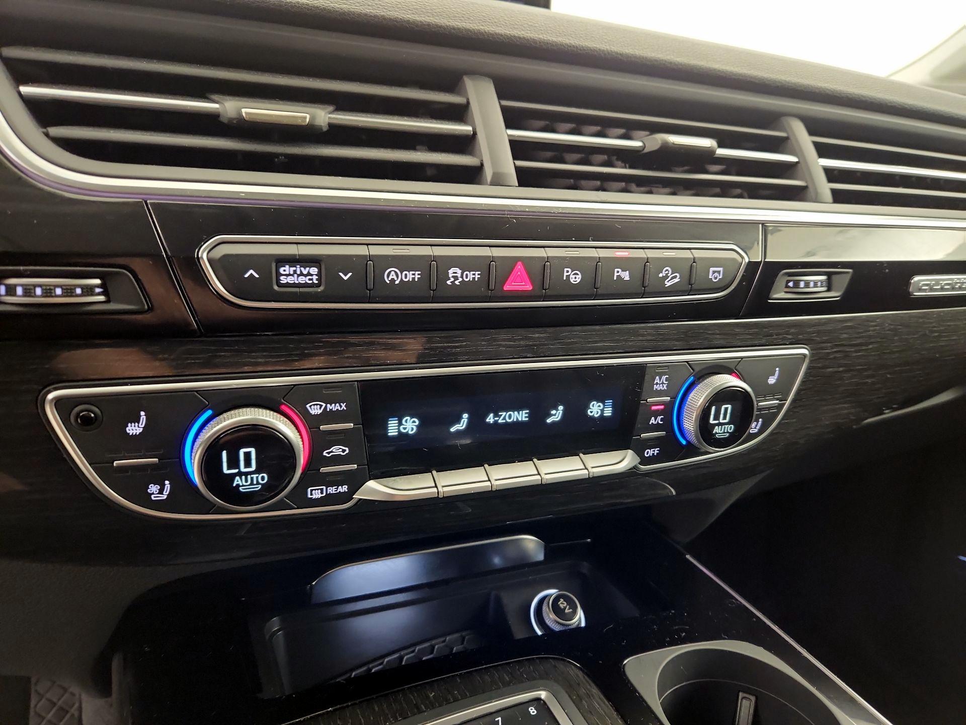 Thumbnail: 2019 Audi Q7 - 16