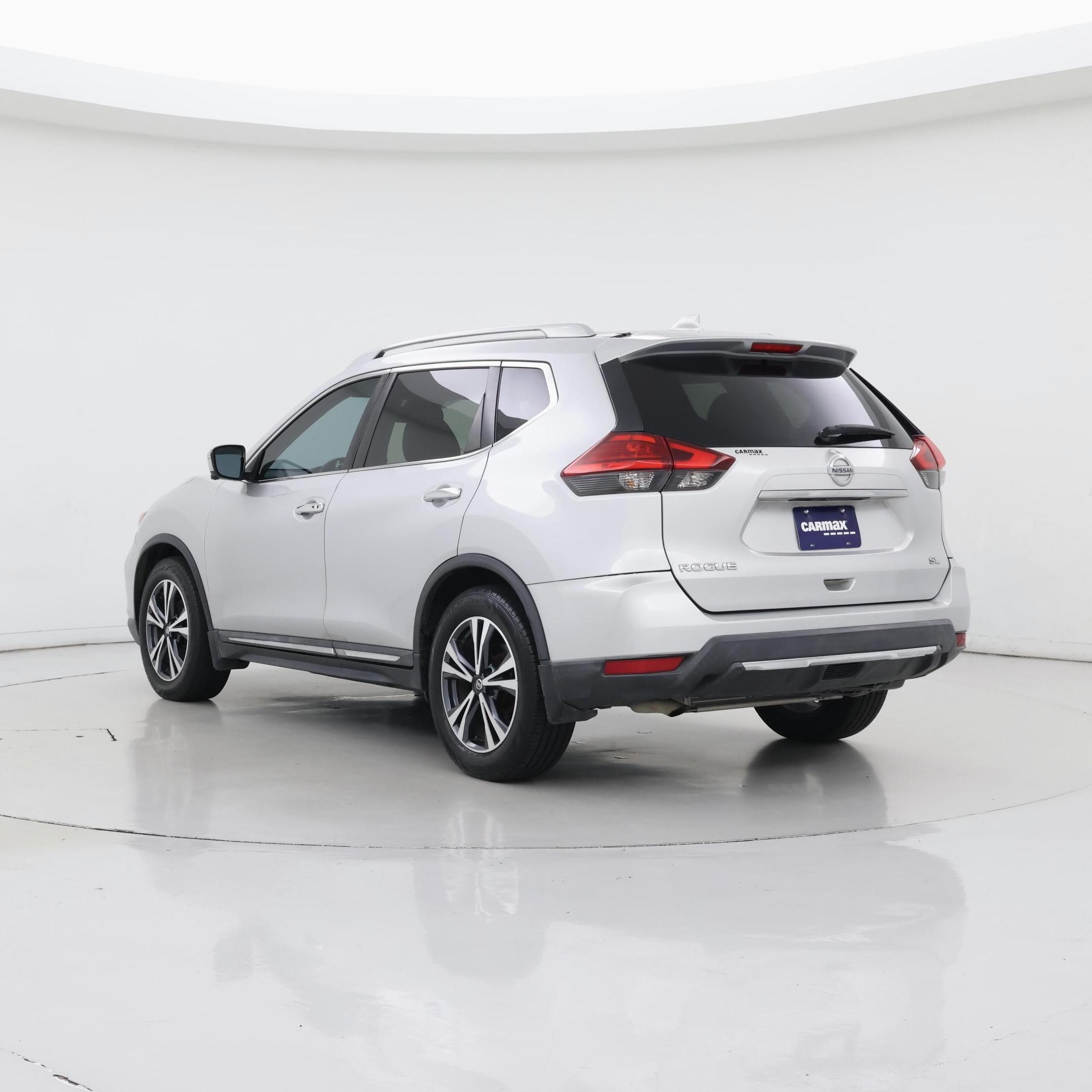 Thumbnail: 2017 Nissan Rogue - 2
