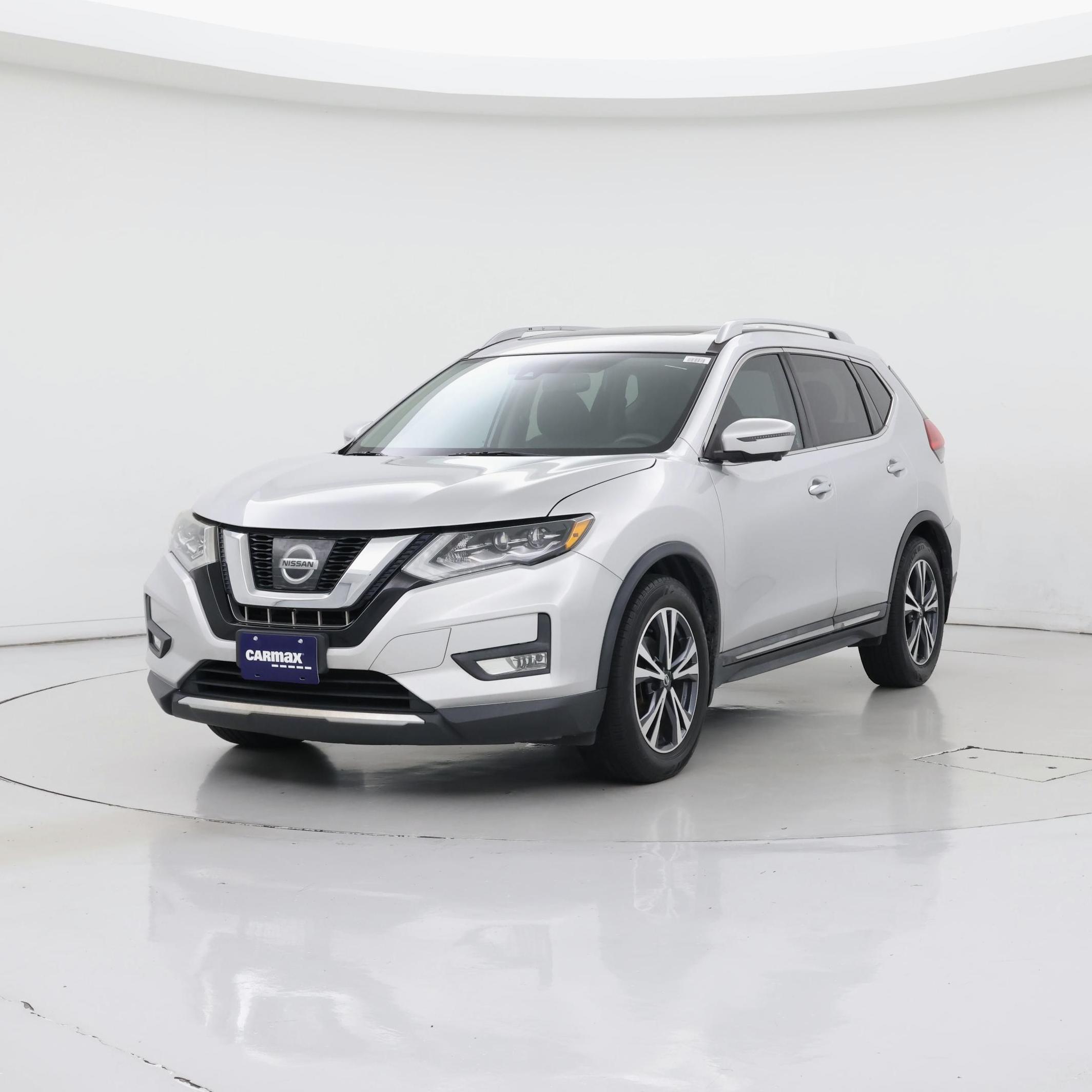 Thumbnail: 2017 Nissan Rogue - 4