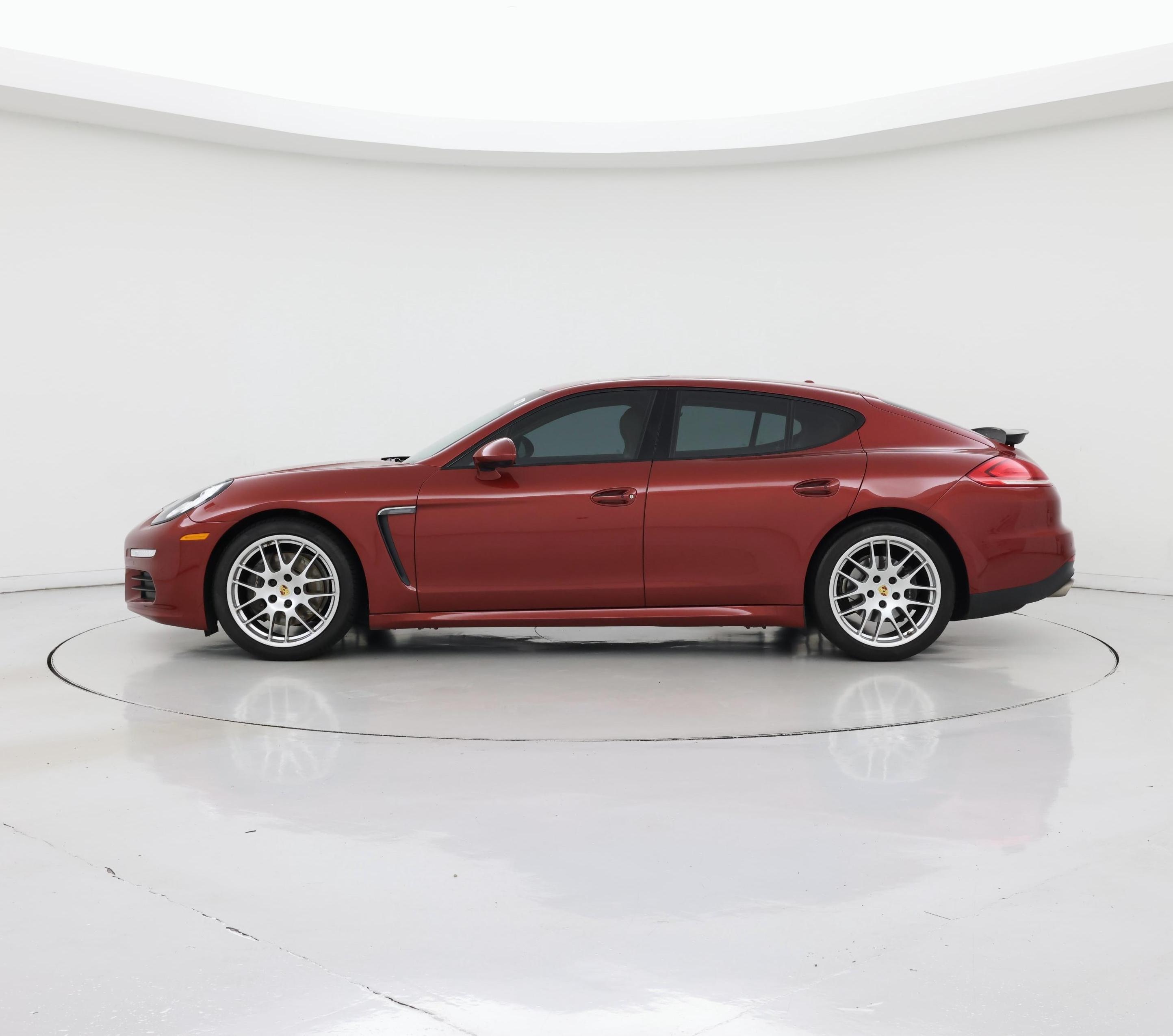 Thumbnail: 2016 Porsche Panamera - 3