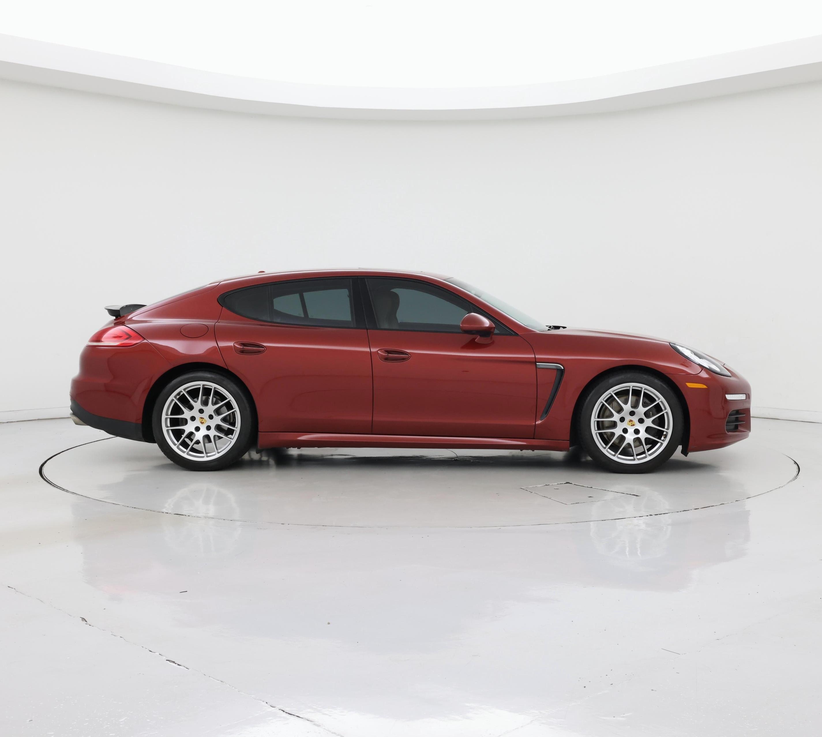 Thumbnail: 2016 Porsche Panamera - 7