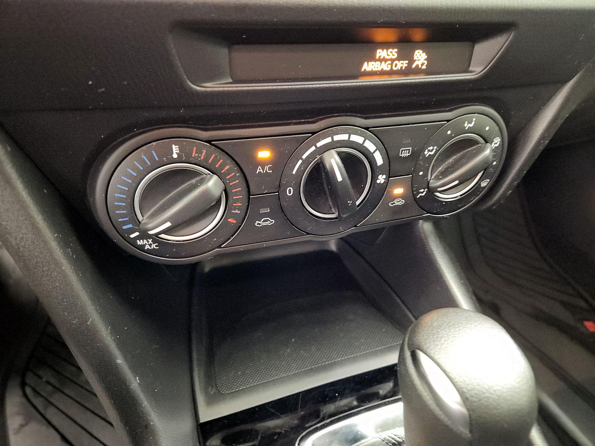 Thumbnail: 2017 Mazda Mazda3 - 16