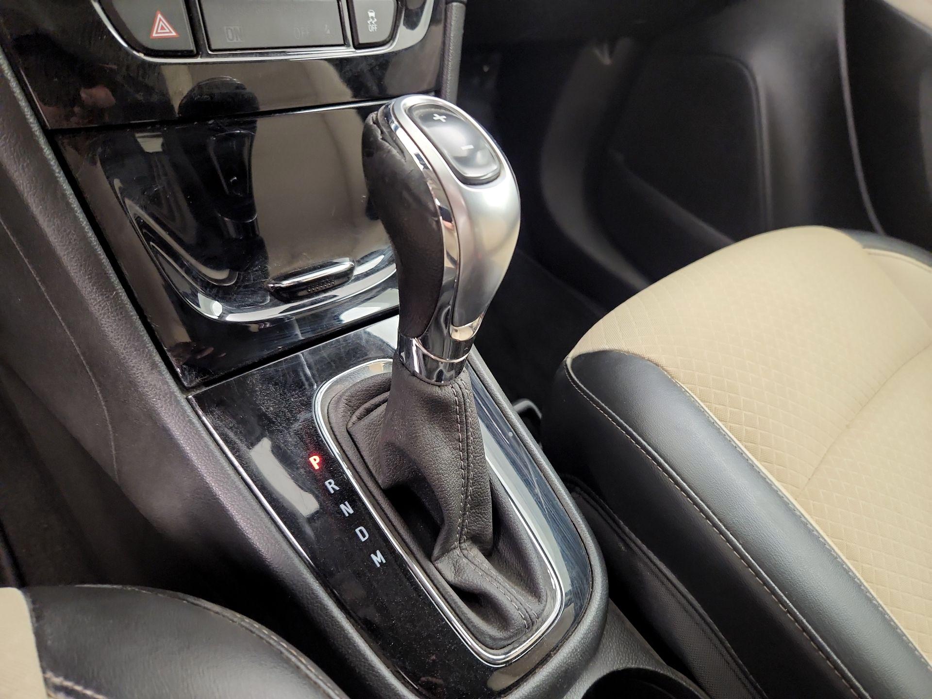 Thumbnail: 2018 Buick Encore - 17