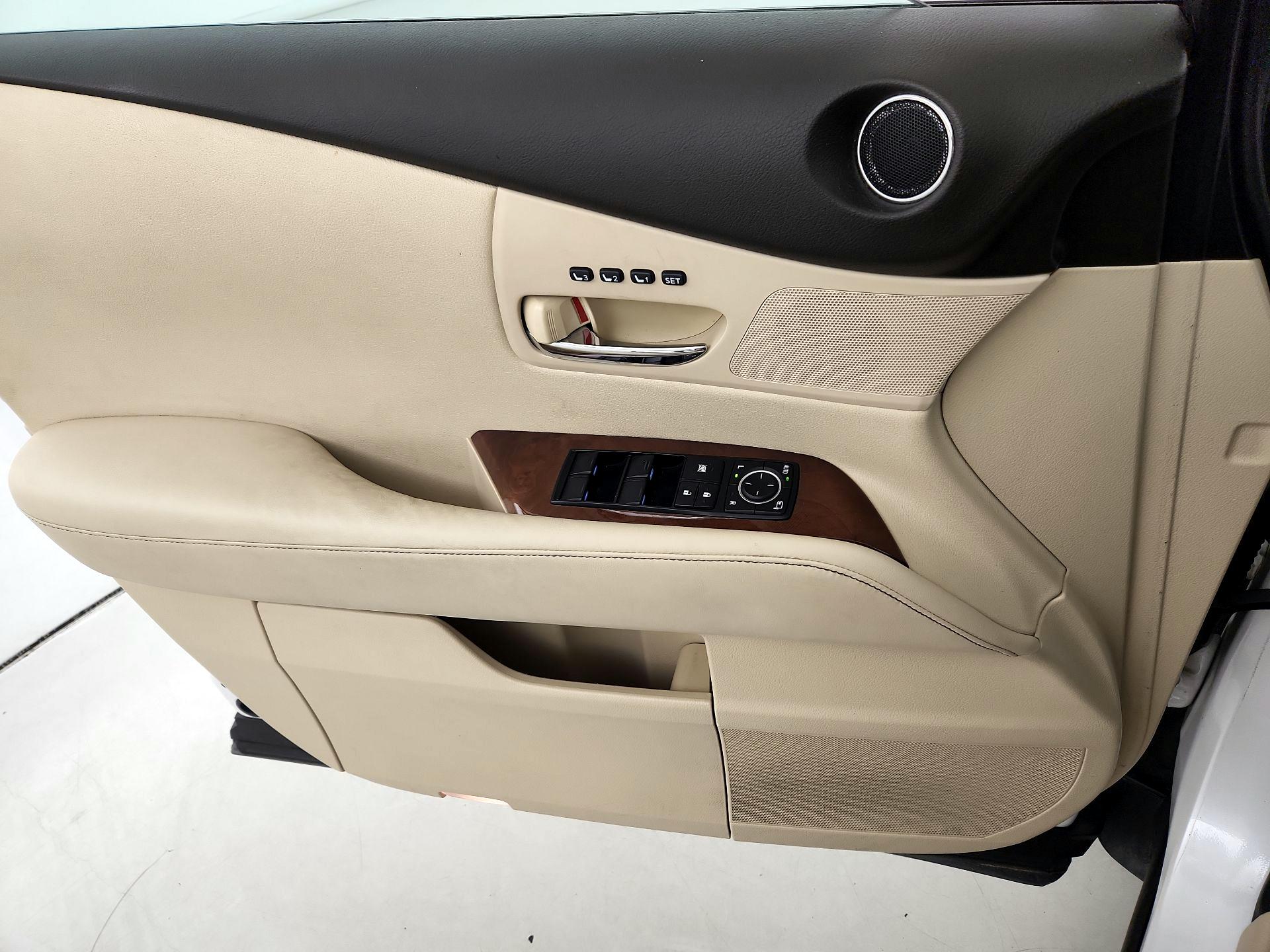 Thumbnail: 2015 Lexus RX - 12