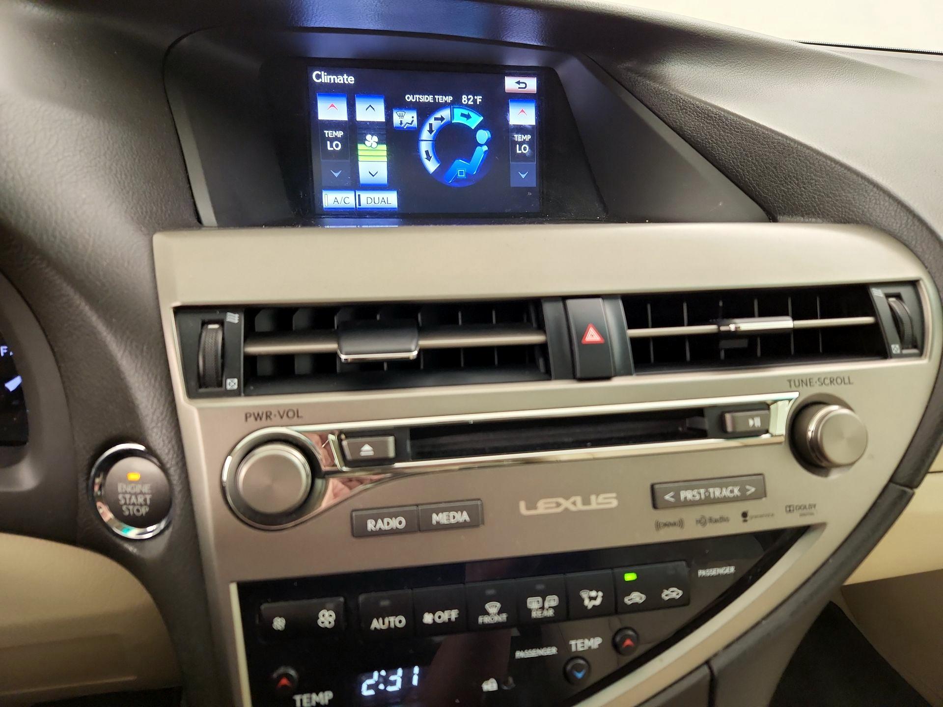 Thumbnail: 2015 Lexus RX - 17