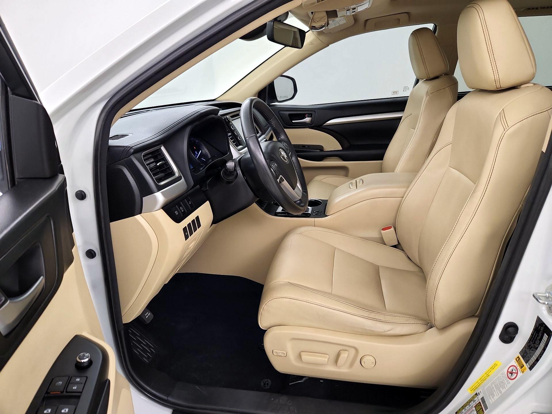 Thumbnail: 2018 Toyota Highlander - 11