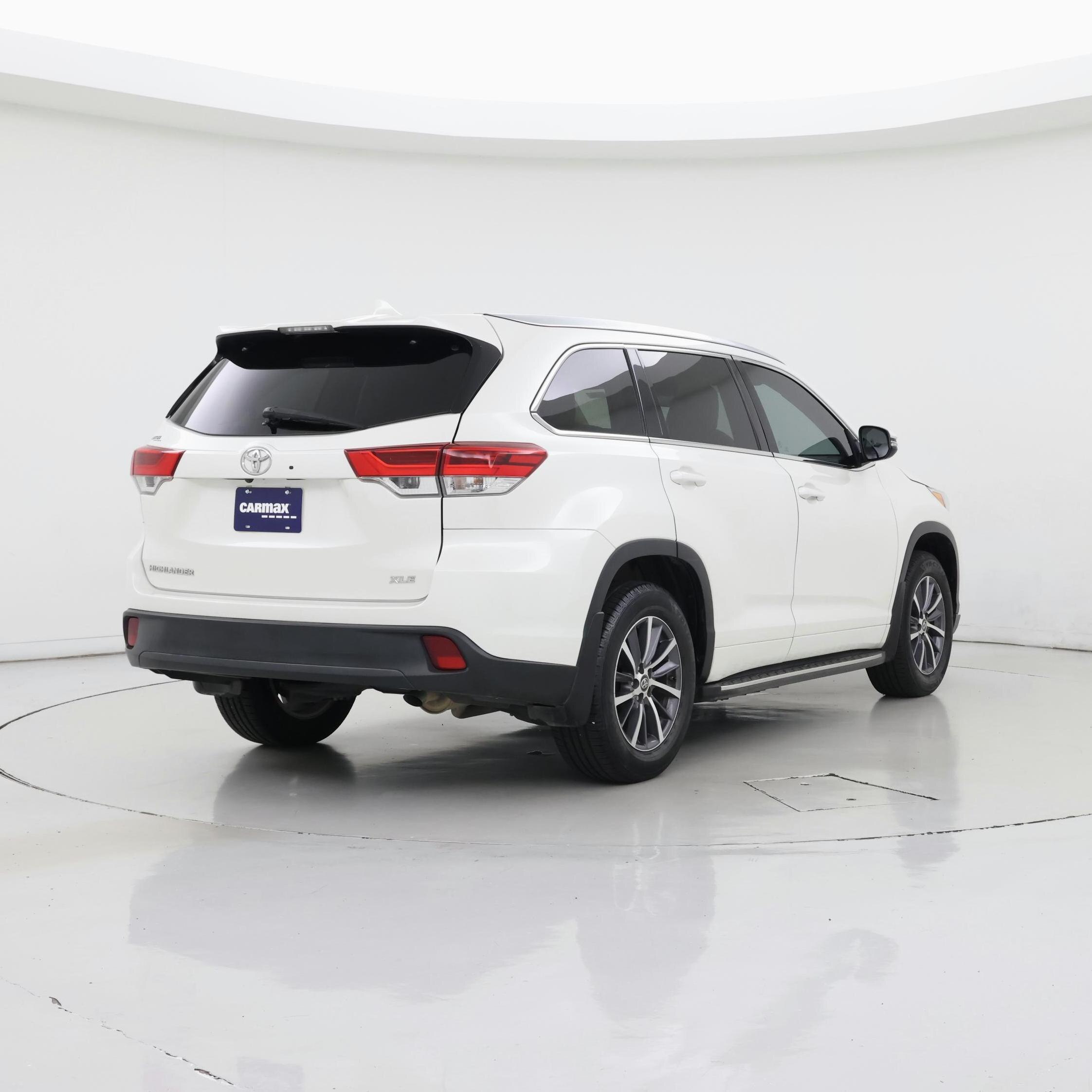 Thumbnail: 2018 Toyota Highlander - 8