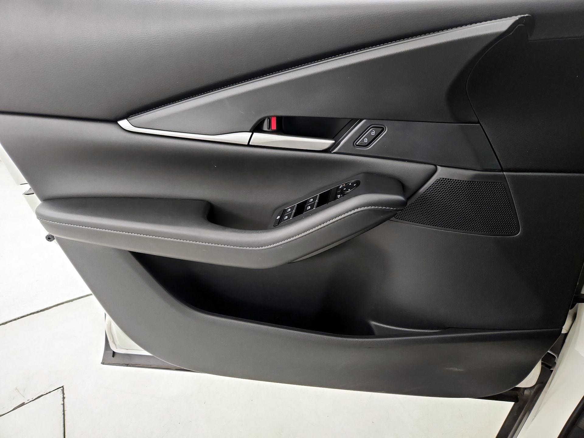Thumbnail: 2023 Mazda CX-30 - 12