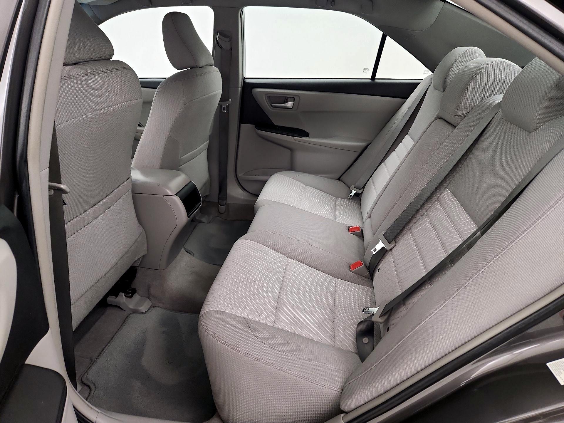 Thumbnail: 2016 Toyota Camry - 20