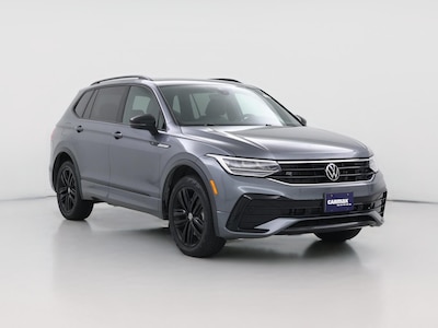Gray 2022 Volkswagen Tiguan SE R-Line Black