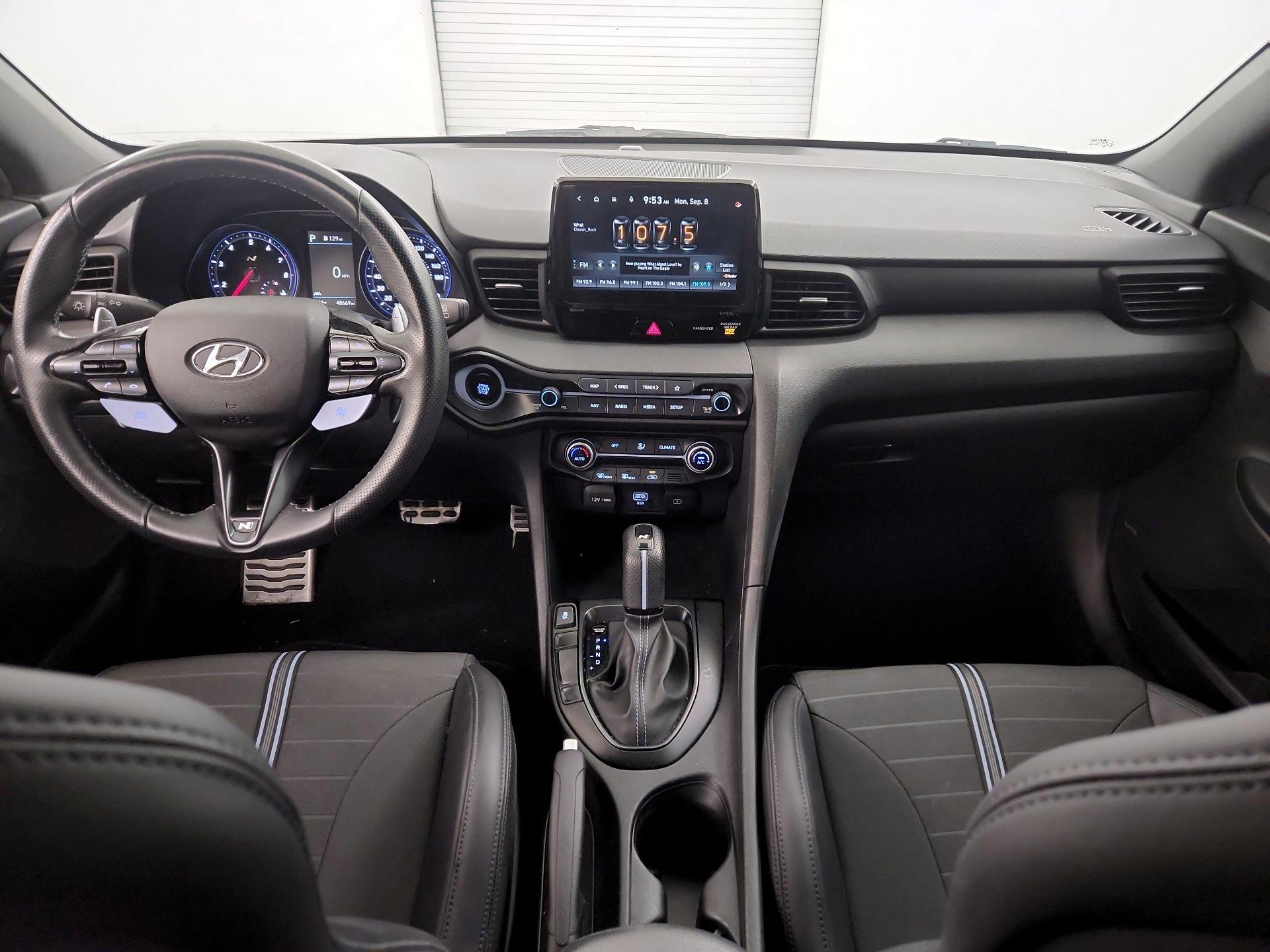 Thumbnail: 2022 Hyundai Veloster - 9