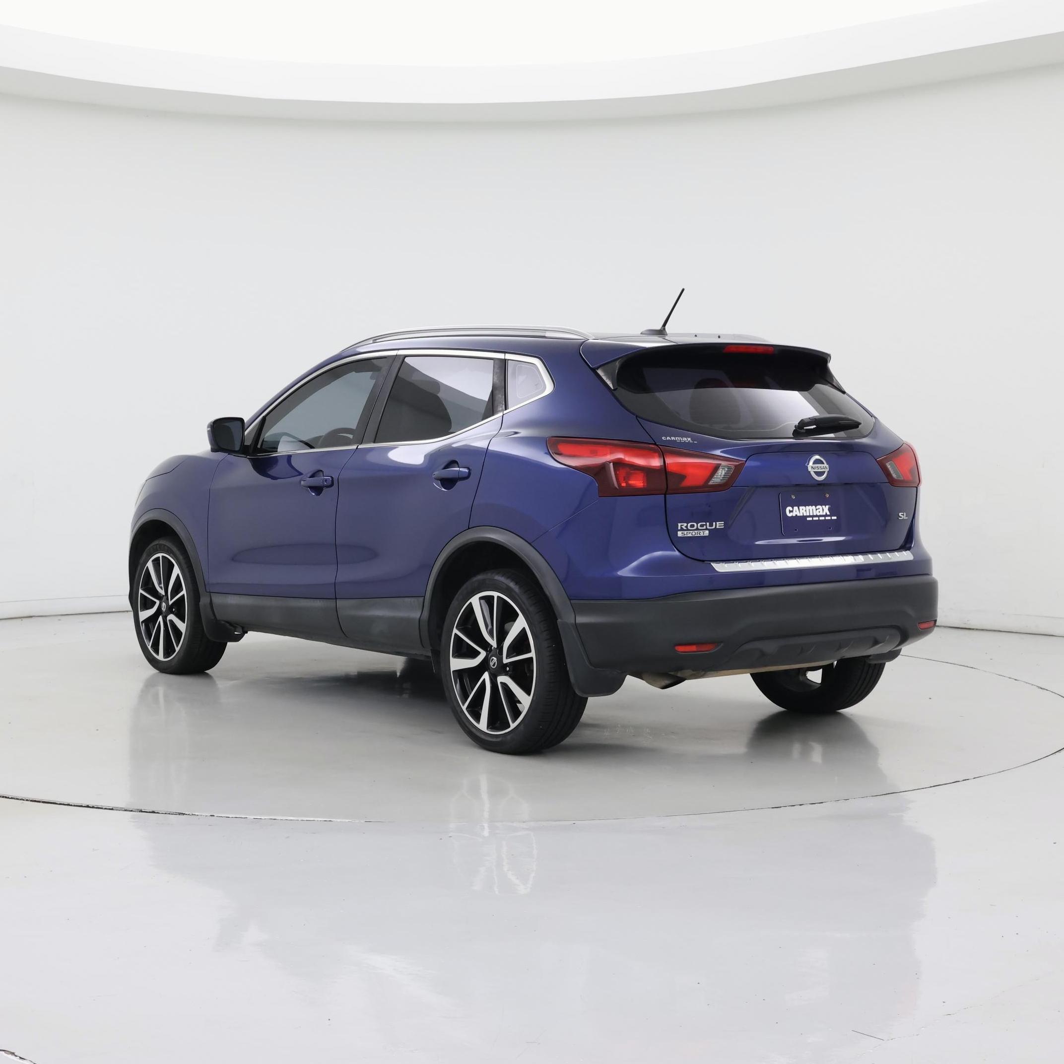 Thumbnail: 2018 Nissan Rogue Sport - 2