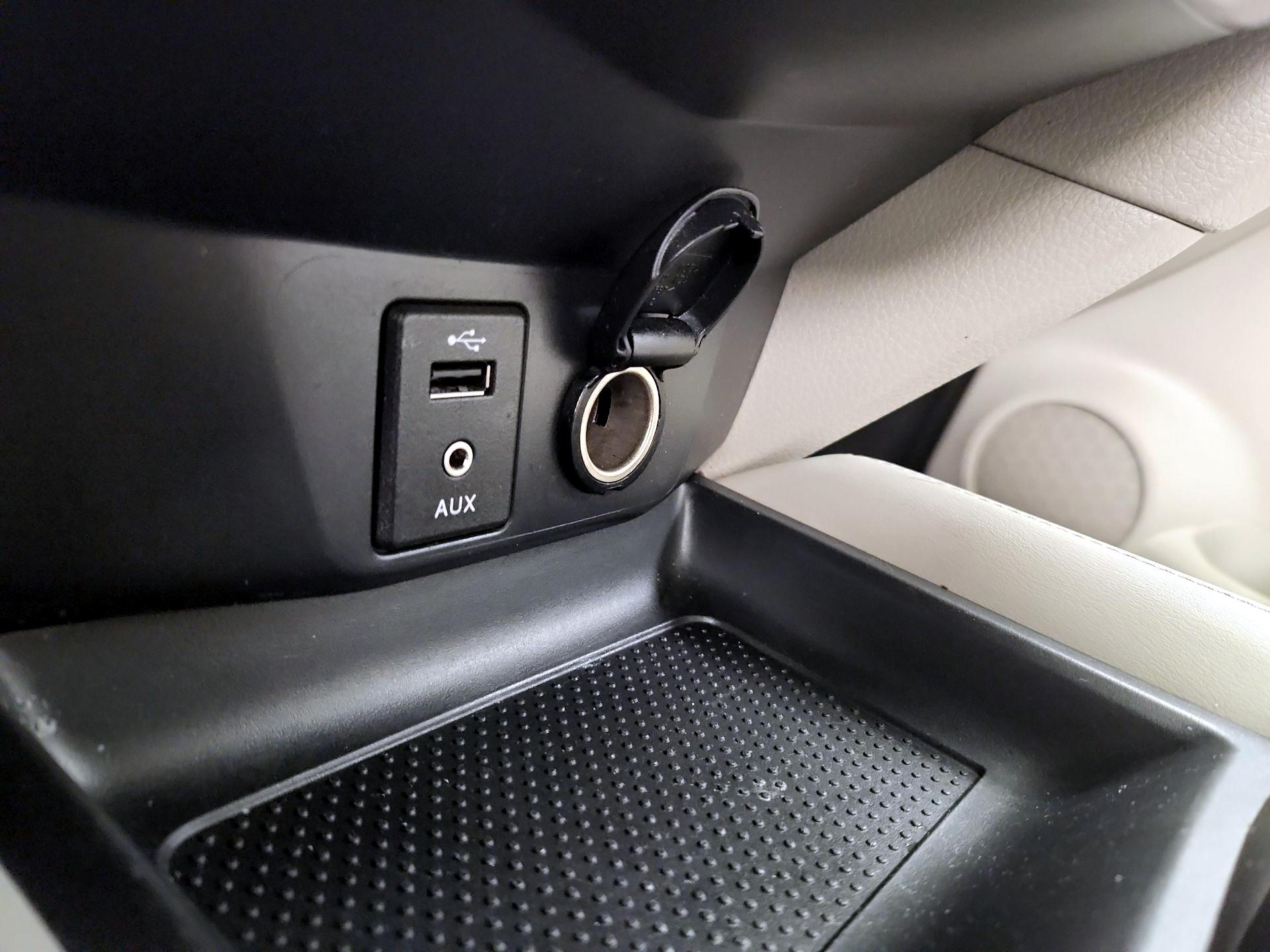 Thumbnail: 2018 Nissan Rogue Sport - 19