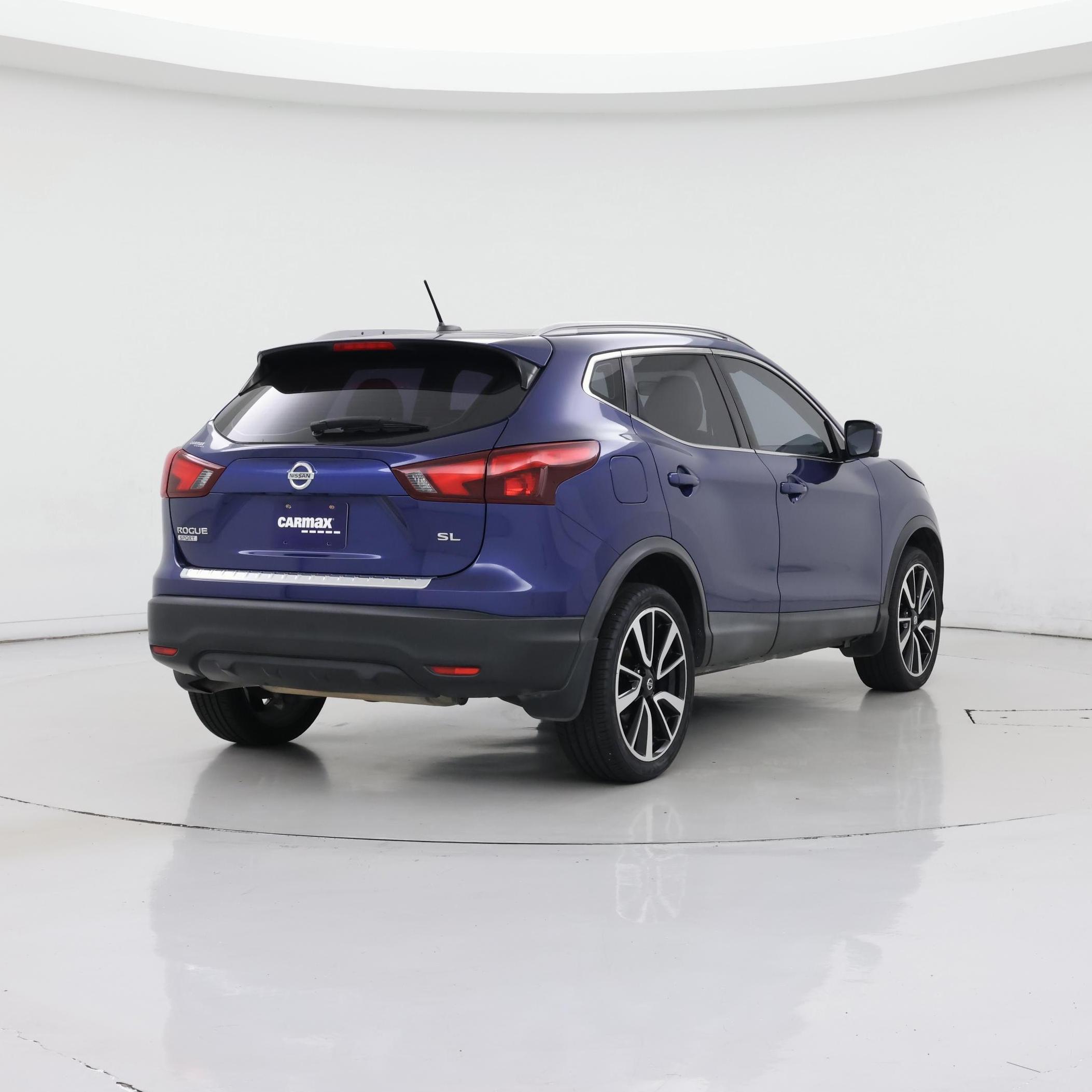 Thumbnail: 2018 Nissan Rogue Sport - 8