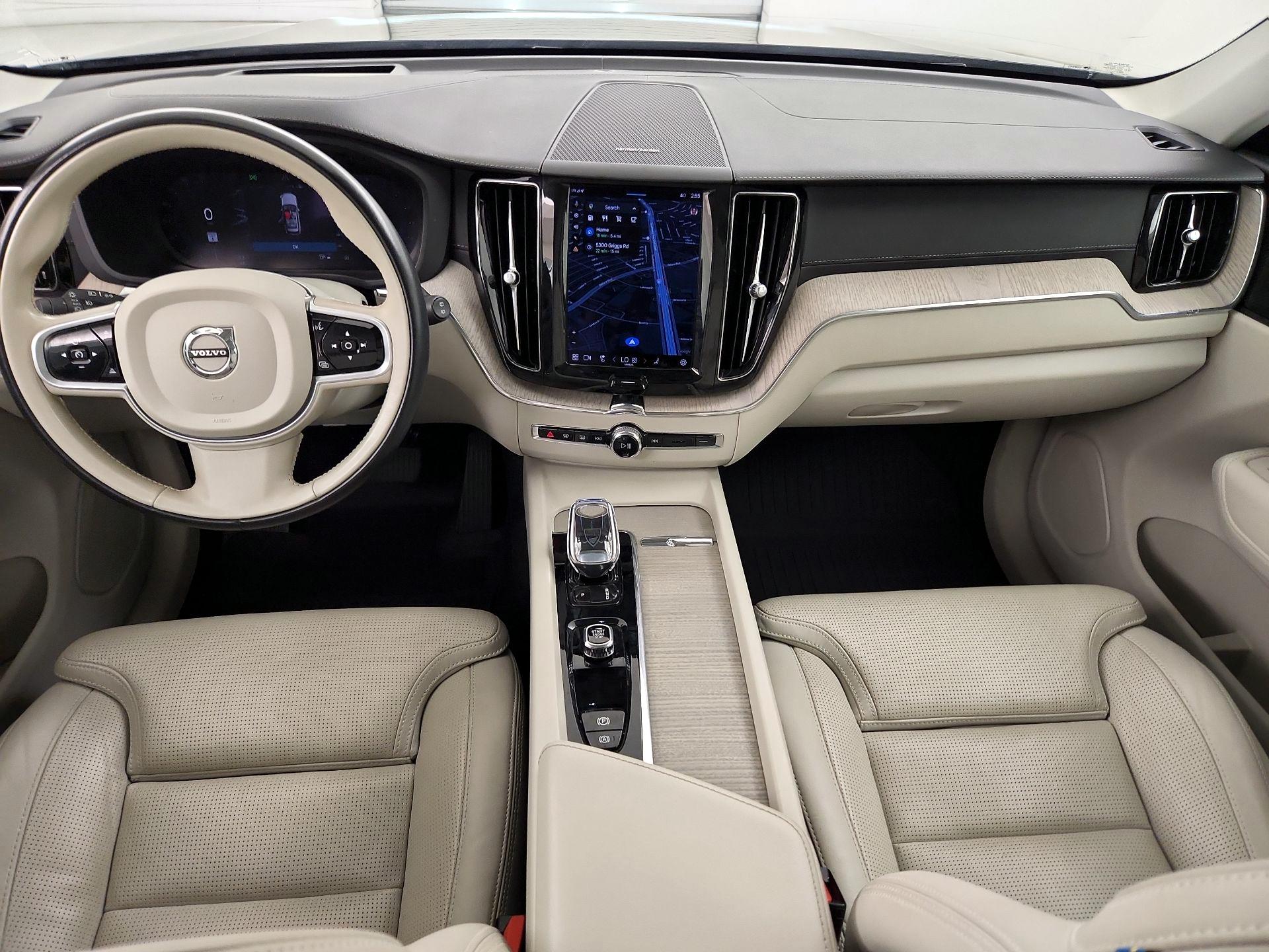 Thumbnail: 2022 Volvo XC60 - 9