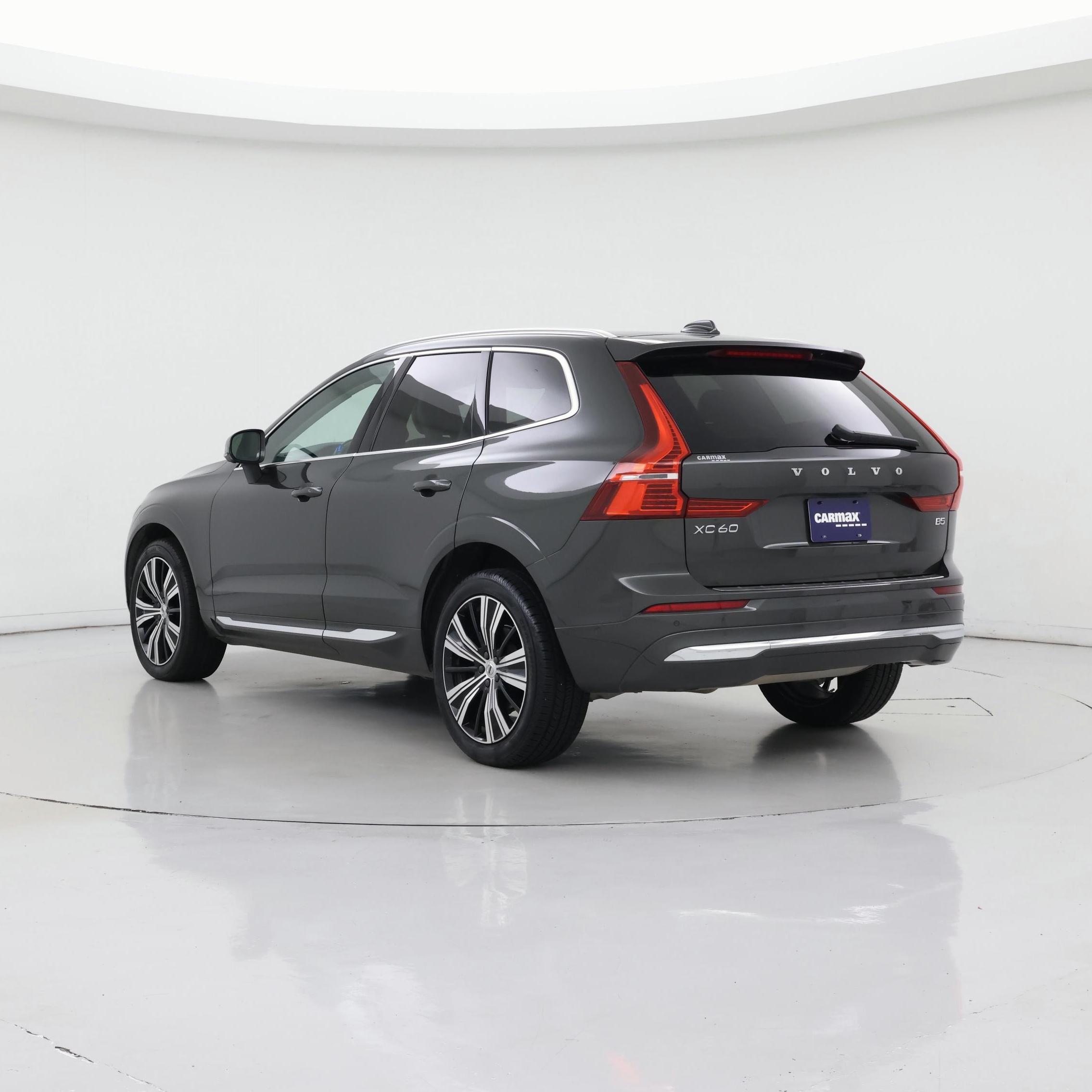 Thumbnail: 2022 Volvo XC60 - 2