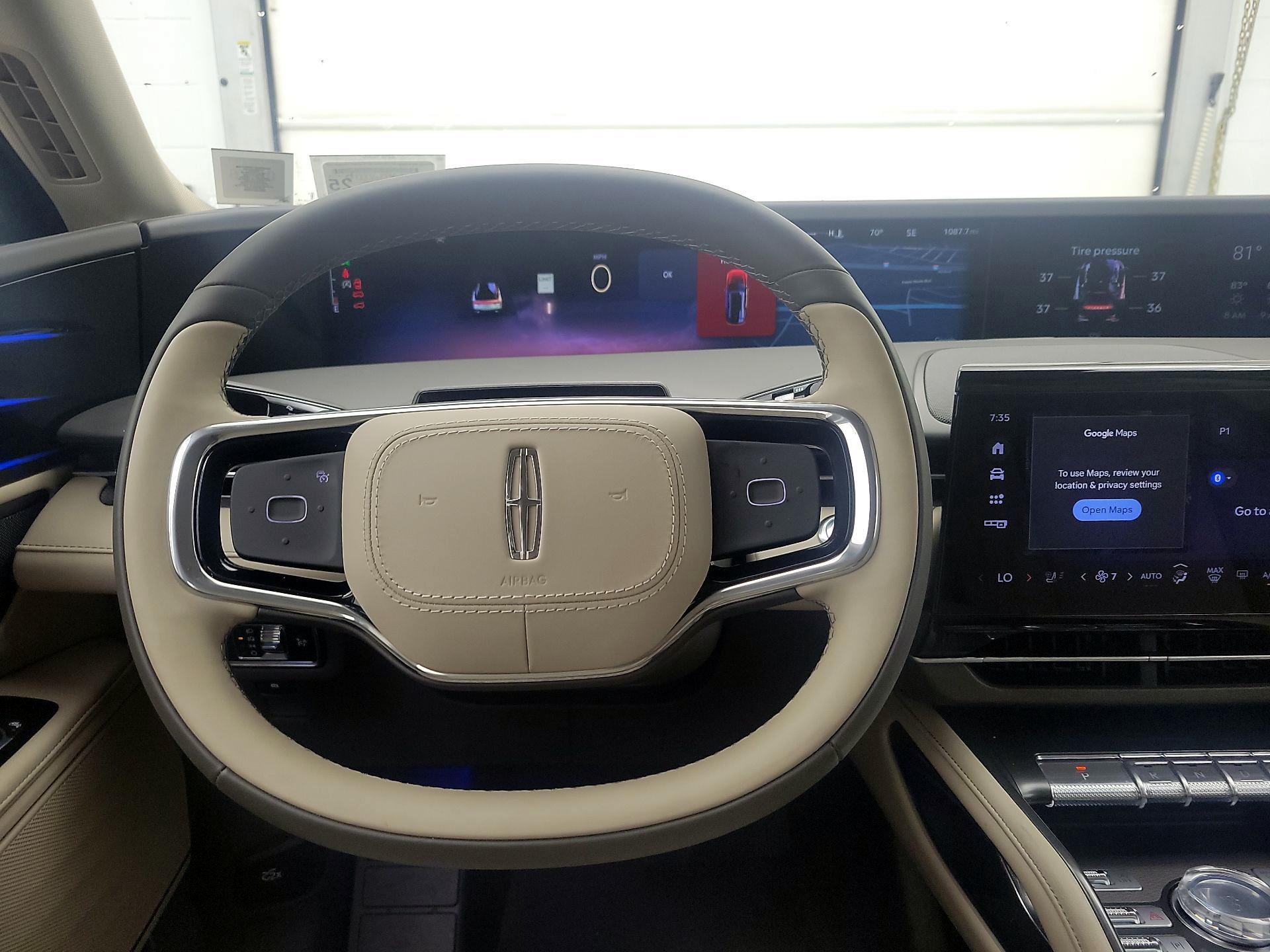 Thumbnail: 2025 Lincoln Nautilus - 10