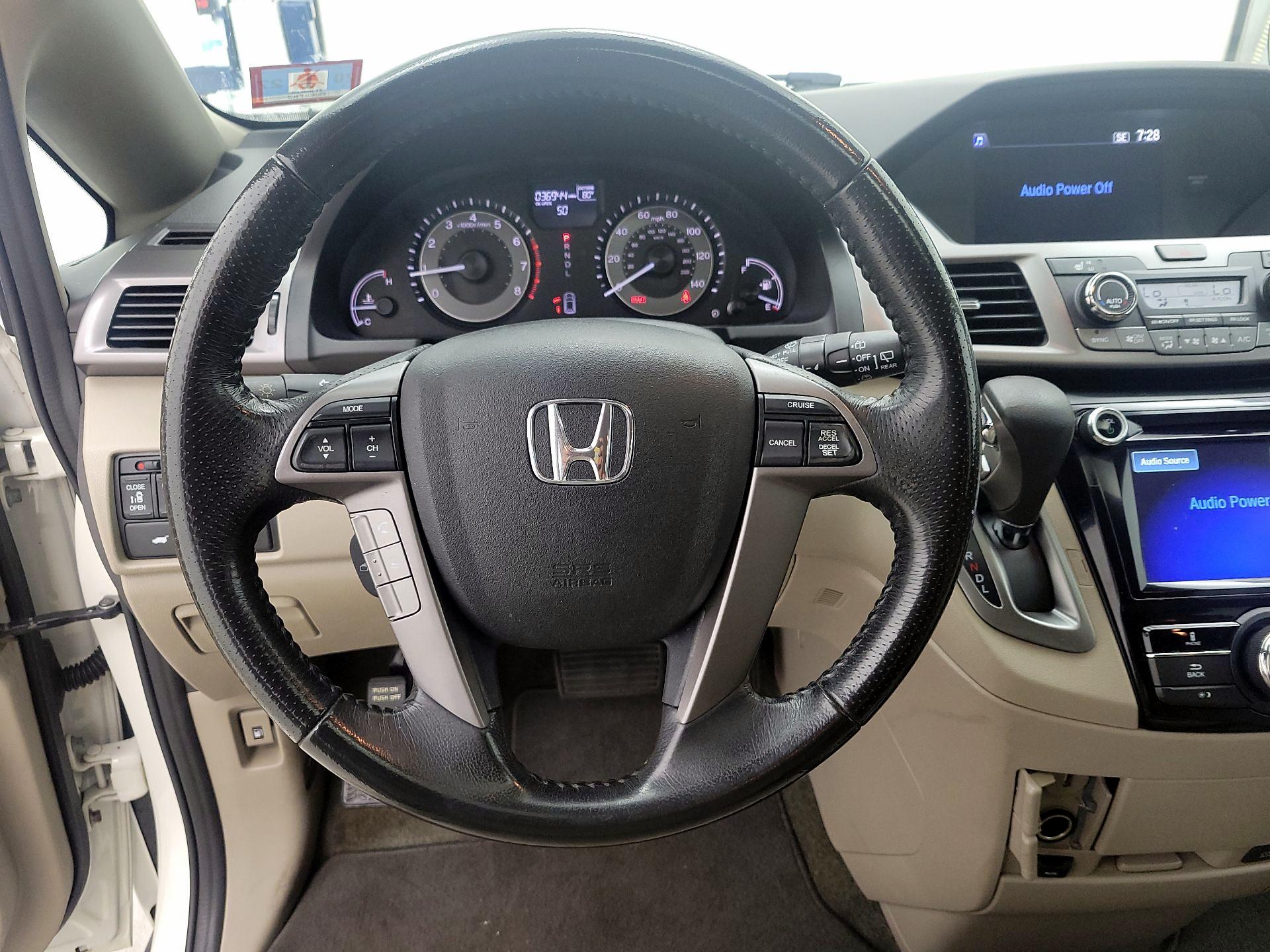 Thumbnail: 2016 Honda Odyssey - 10