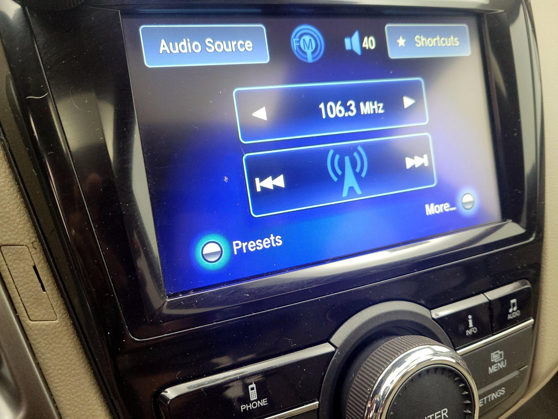 Thumbnail: 2016 Honda Odyssey - 15