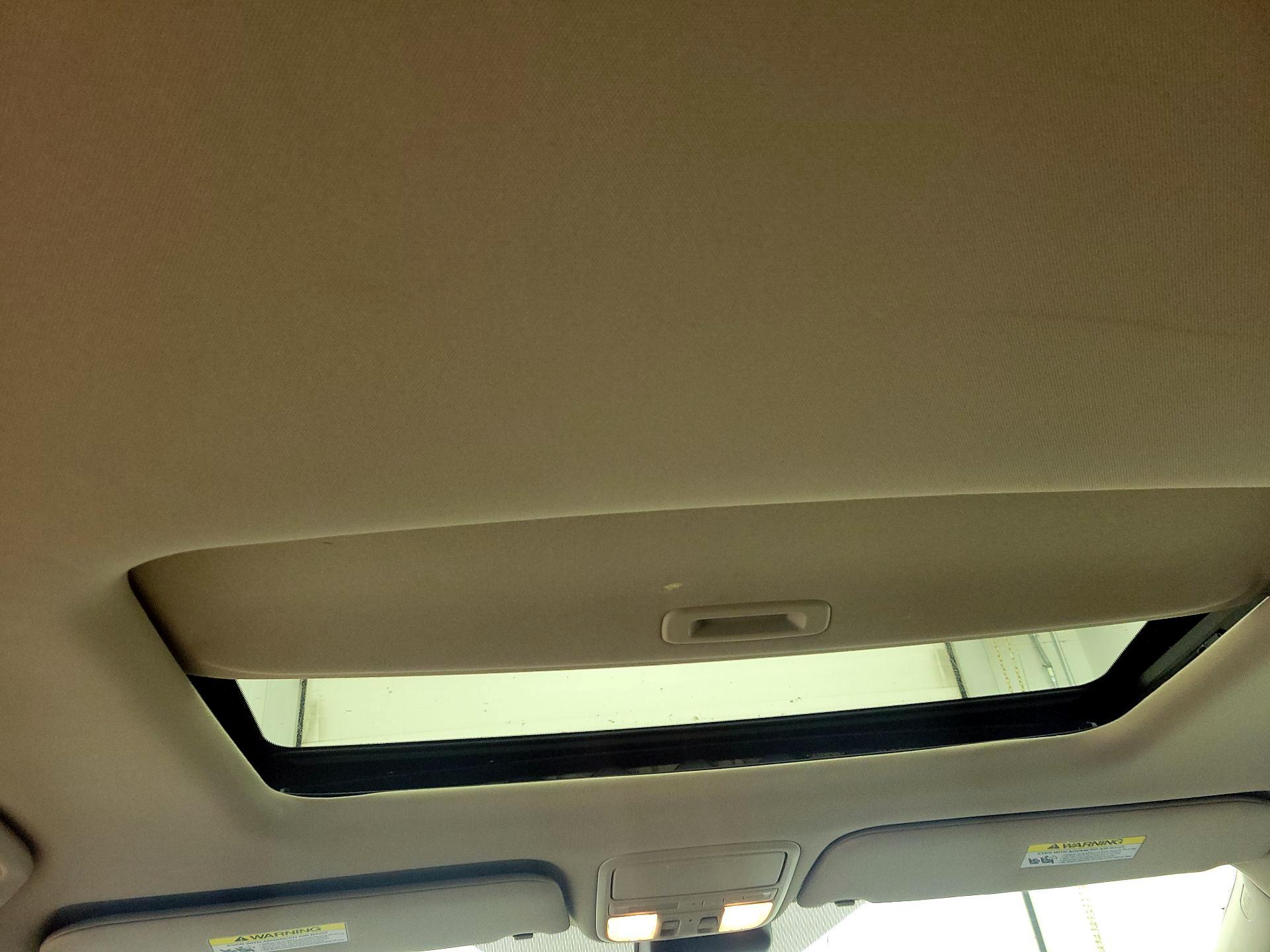 Thumbnail: 2016 Honda Odyssey - 19
