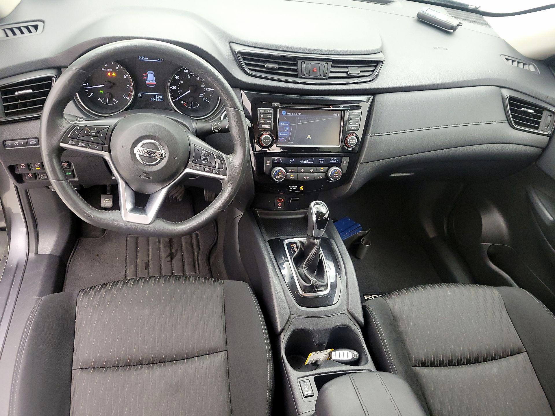 Thumbnail: 2017 Nissan Rogue - 9