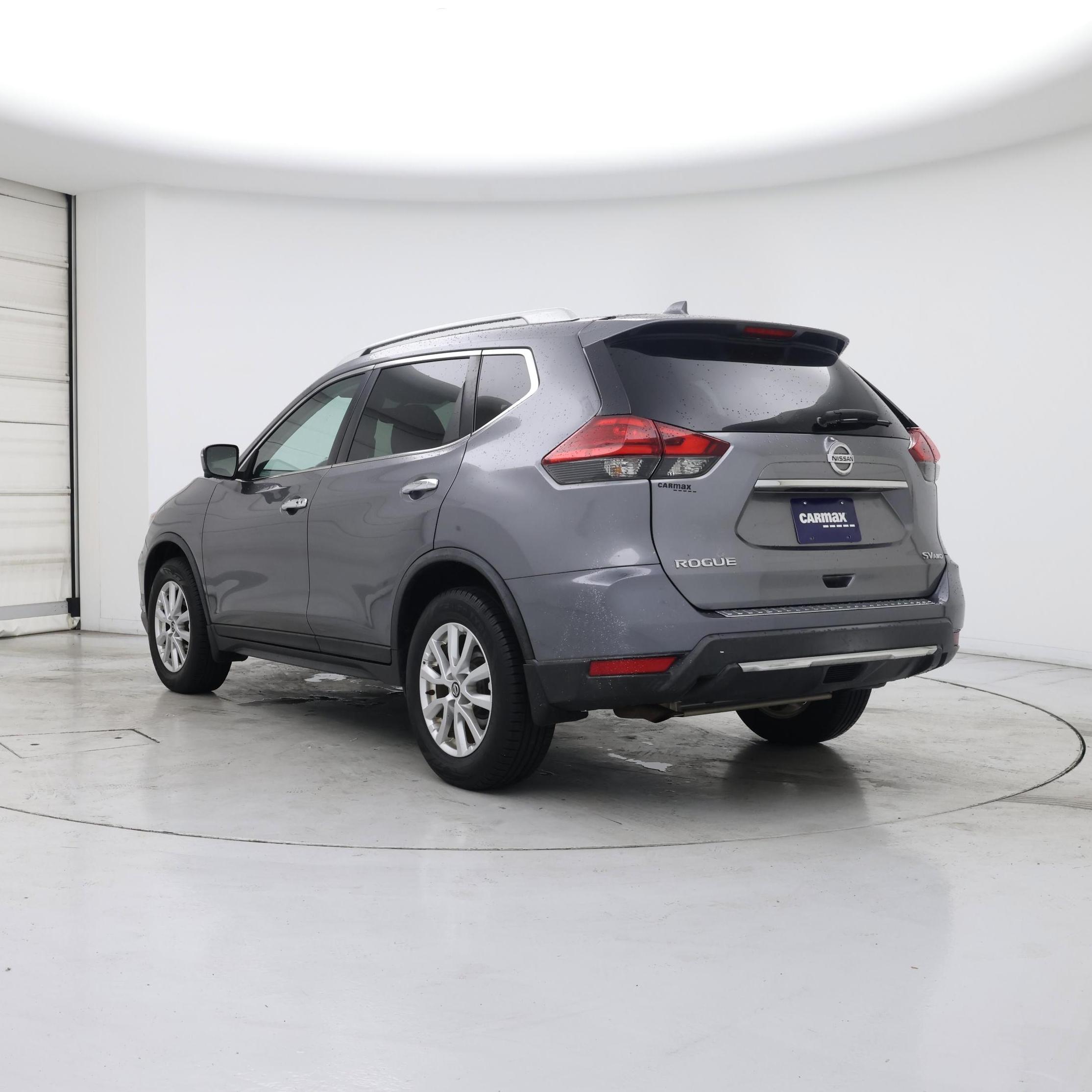 Thumbnail: 2017 Nissan Rogue - 2