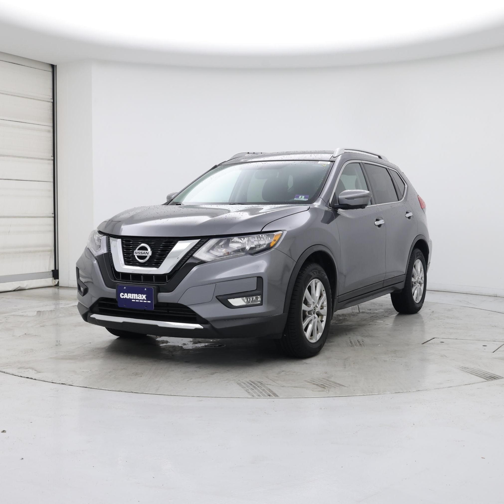 Thumbnail: 2017 Nissan Rogue - 4