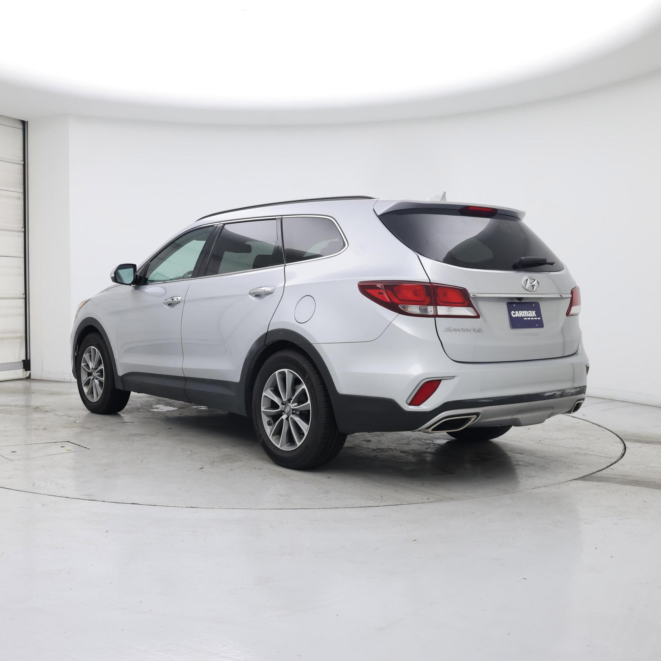 Thumbnail: 2018 Hyundai Santa Fe - 2