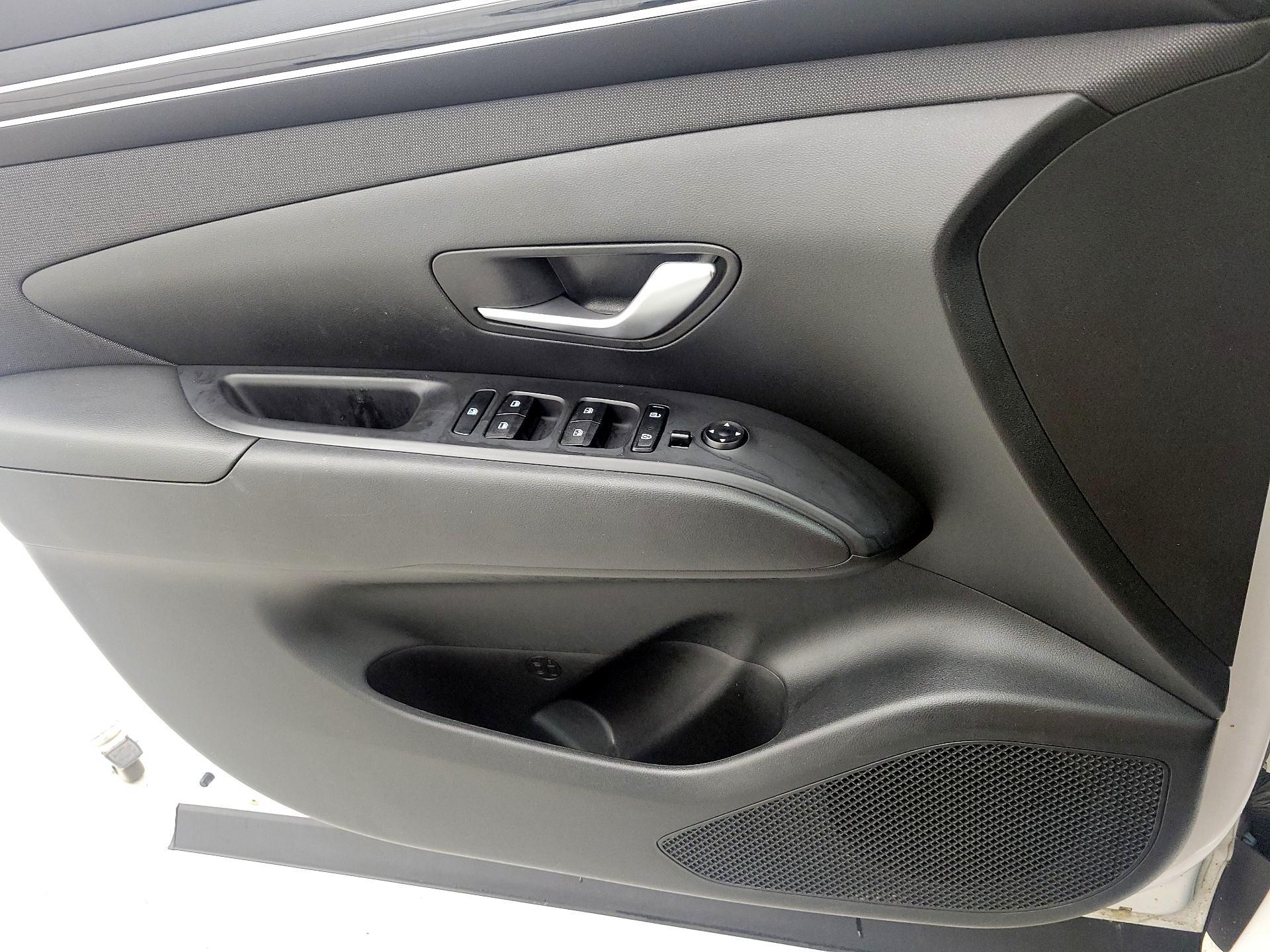 Thumbnail: 2023 Hyundai Tucson - 12