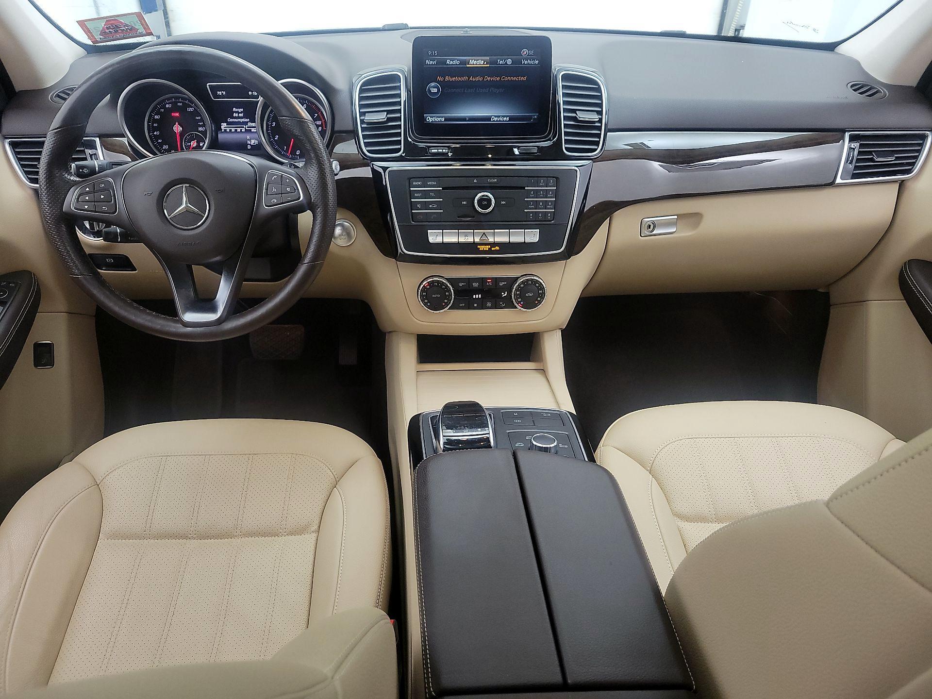 Thumbnail: 2016 Mercedes-Benz GLE - 9