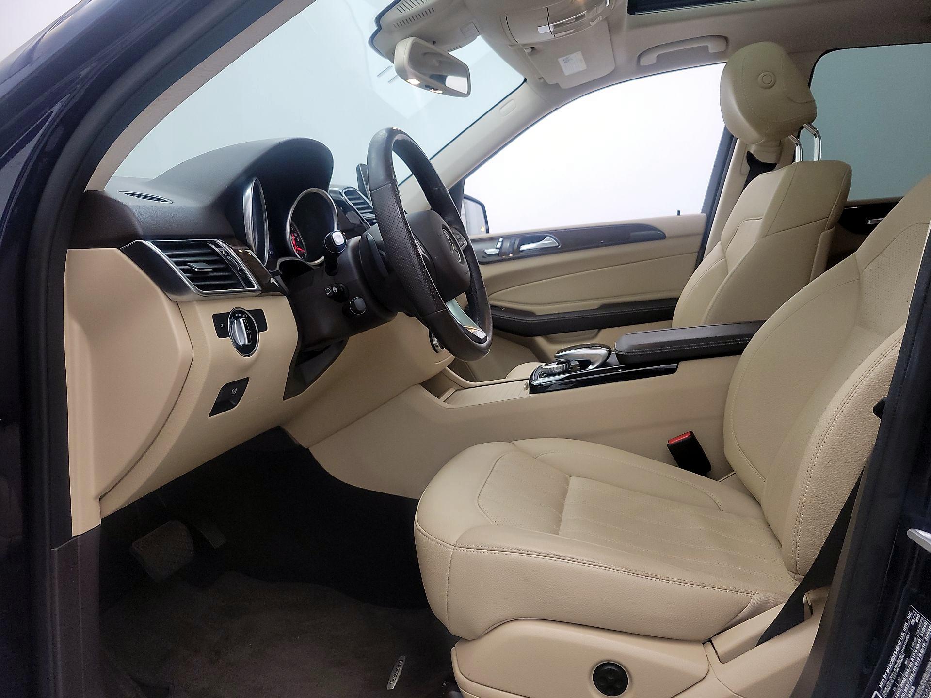 Thumbnail: 2016 Mercedes-Benz GLE - 11