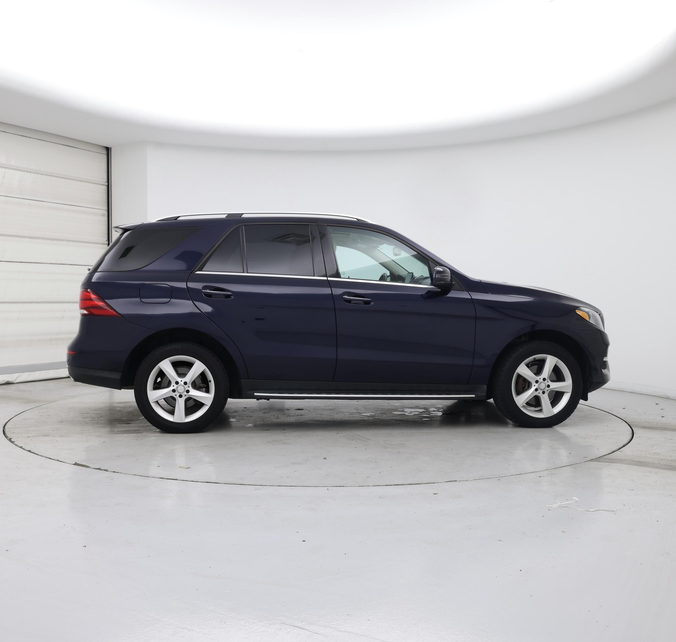 Thumbnail: 2016 Mercedes-Benz GLE - 7