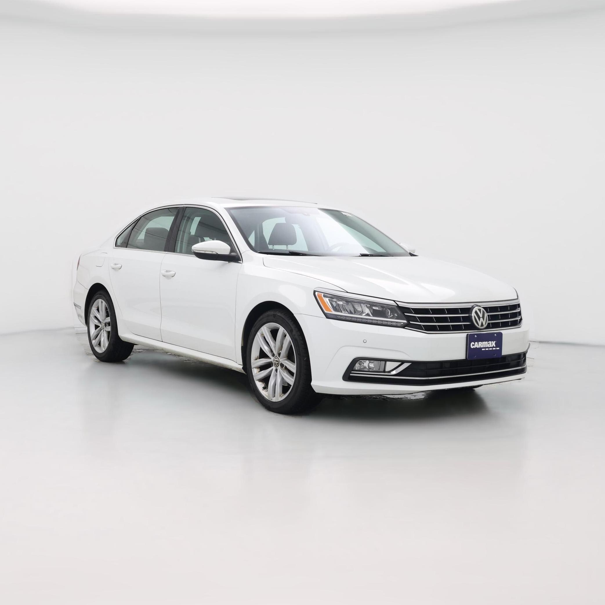 Thumbnail: 2018 Volkswagen Passat - 1