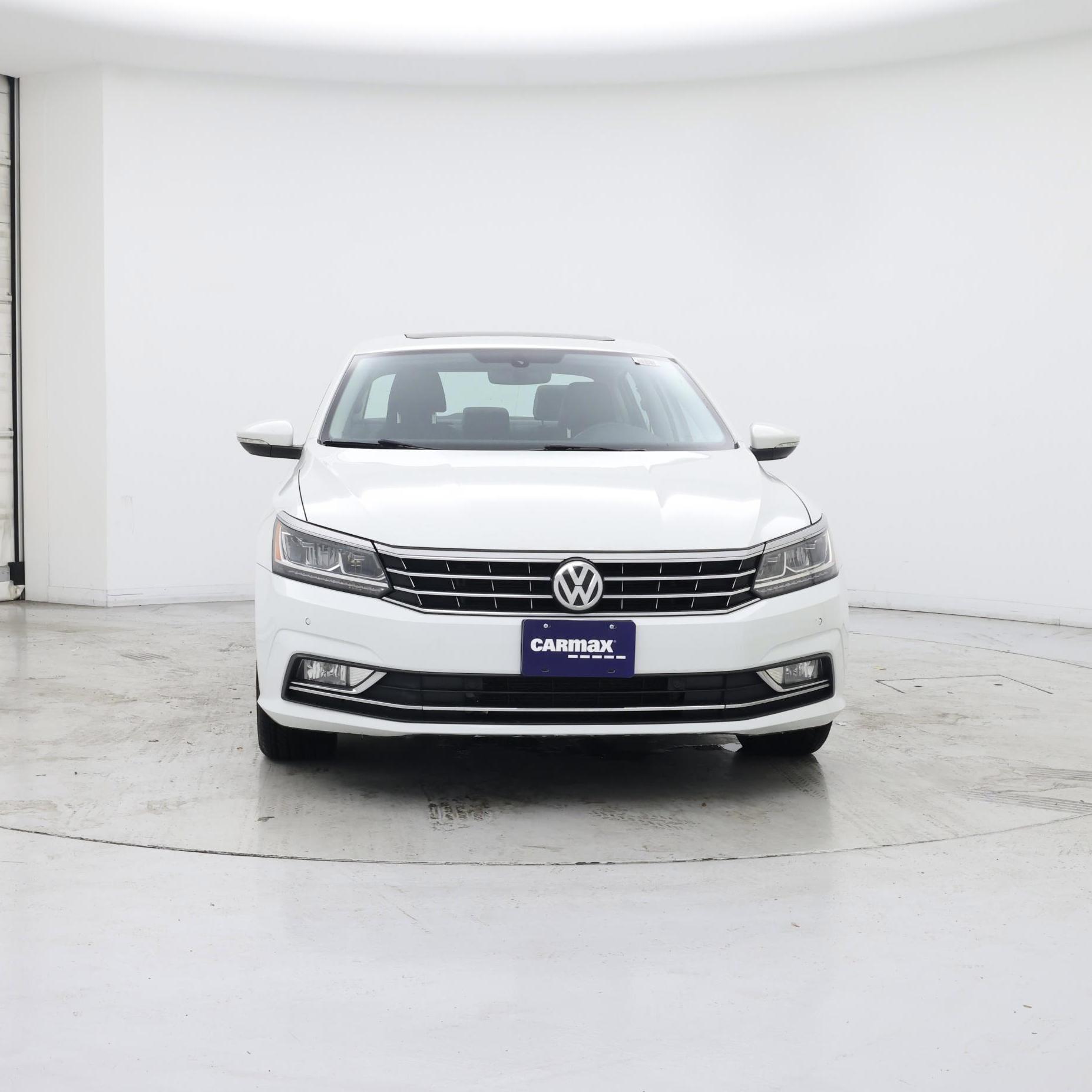 Thumbnail: 2018 Volkswagen Passat - 5