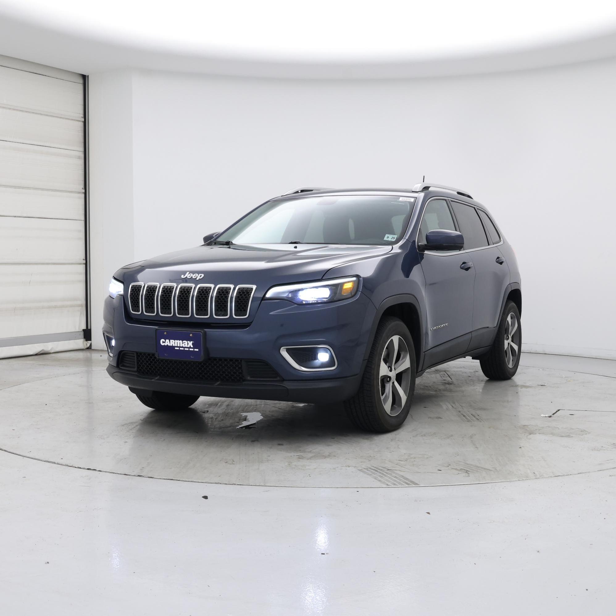Thumbnail: 2020 Jeep Cherokee - 4
