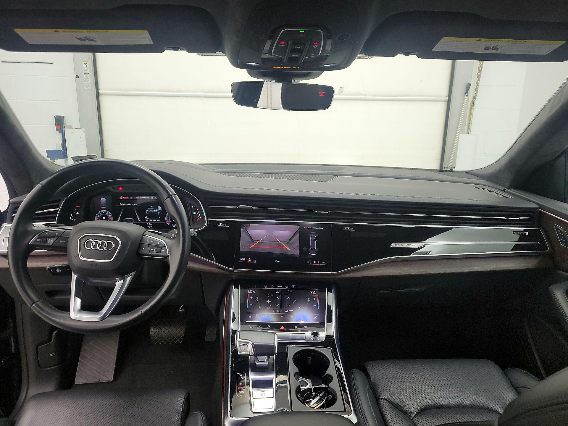 Thumbnail: 2022 Audi Q8 - 9