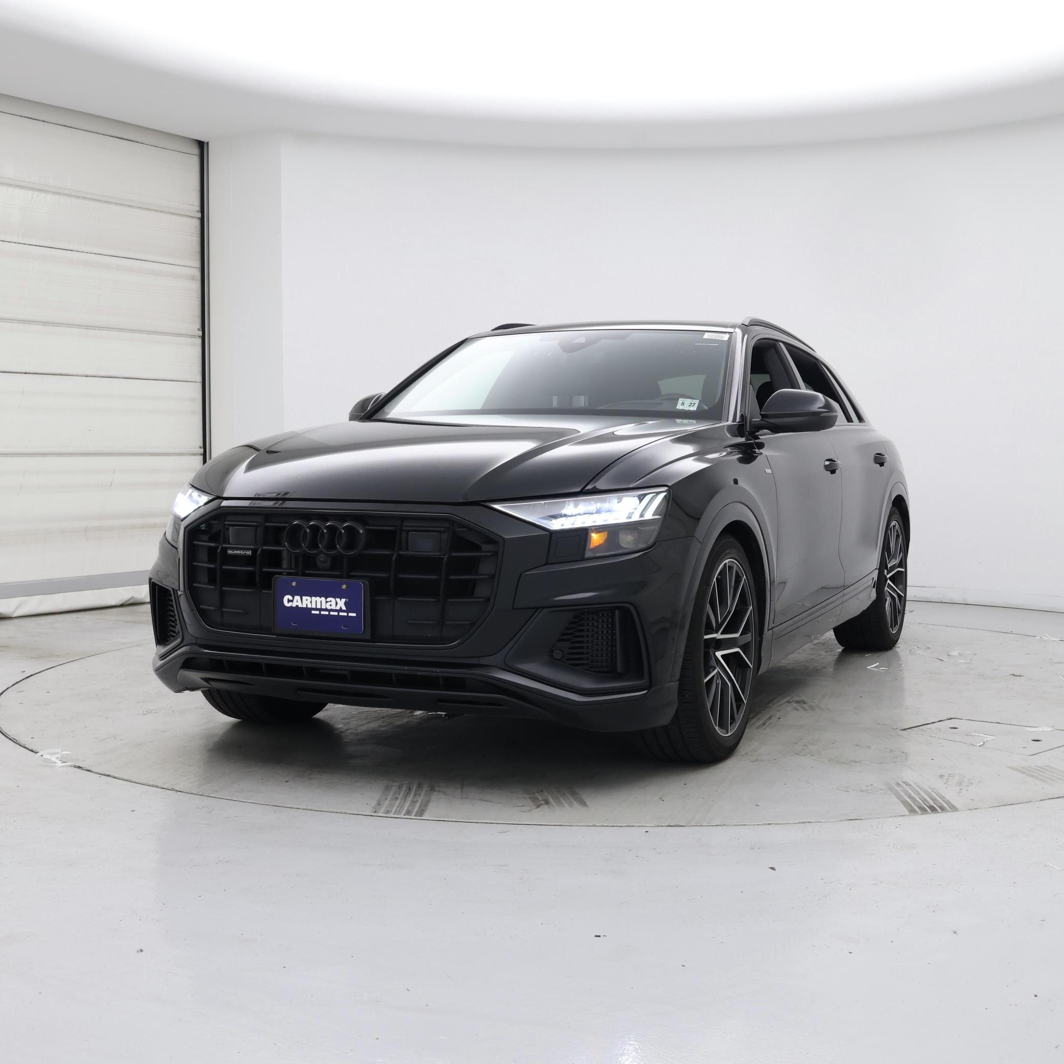 Thumbnail: 2022 Audi Q8 - 4