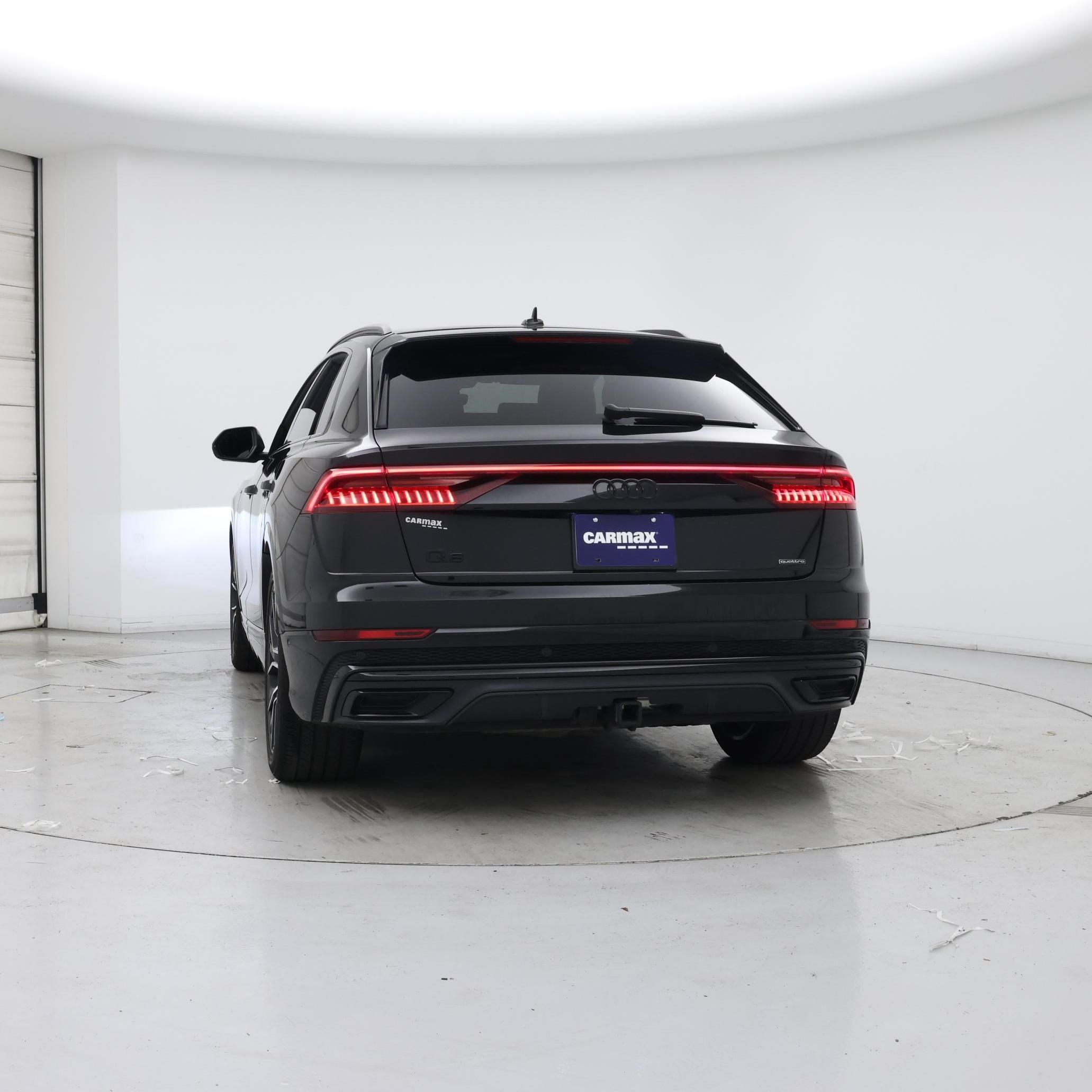 Thumbnail: 2022 Audi Q8 - 6