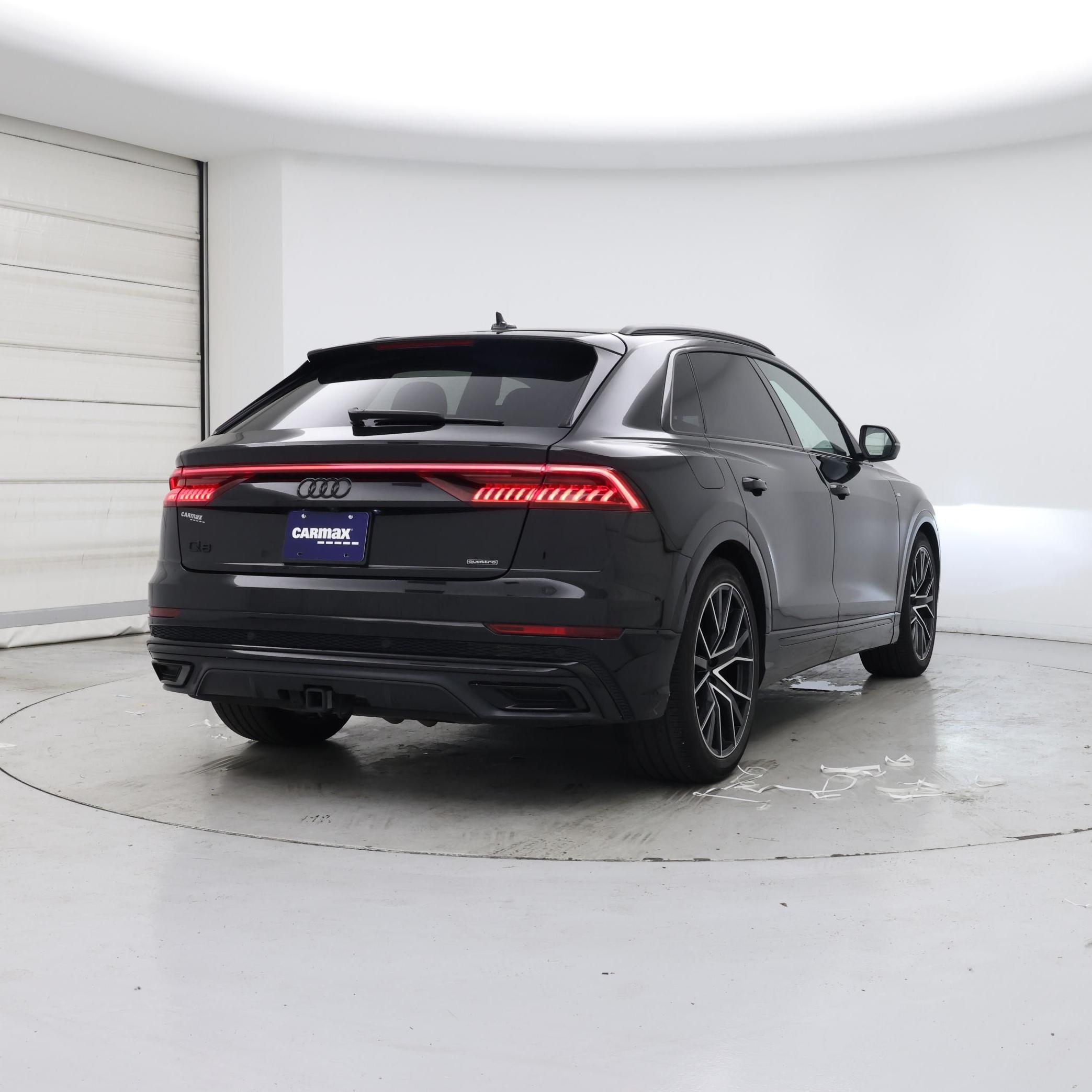 Thumbnail: 2022 Audi Q8 - 8