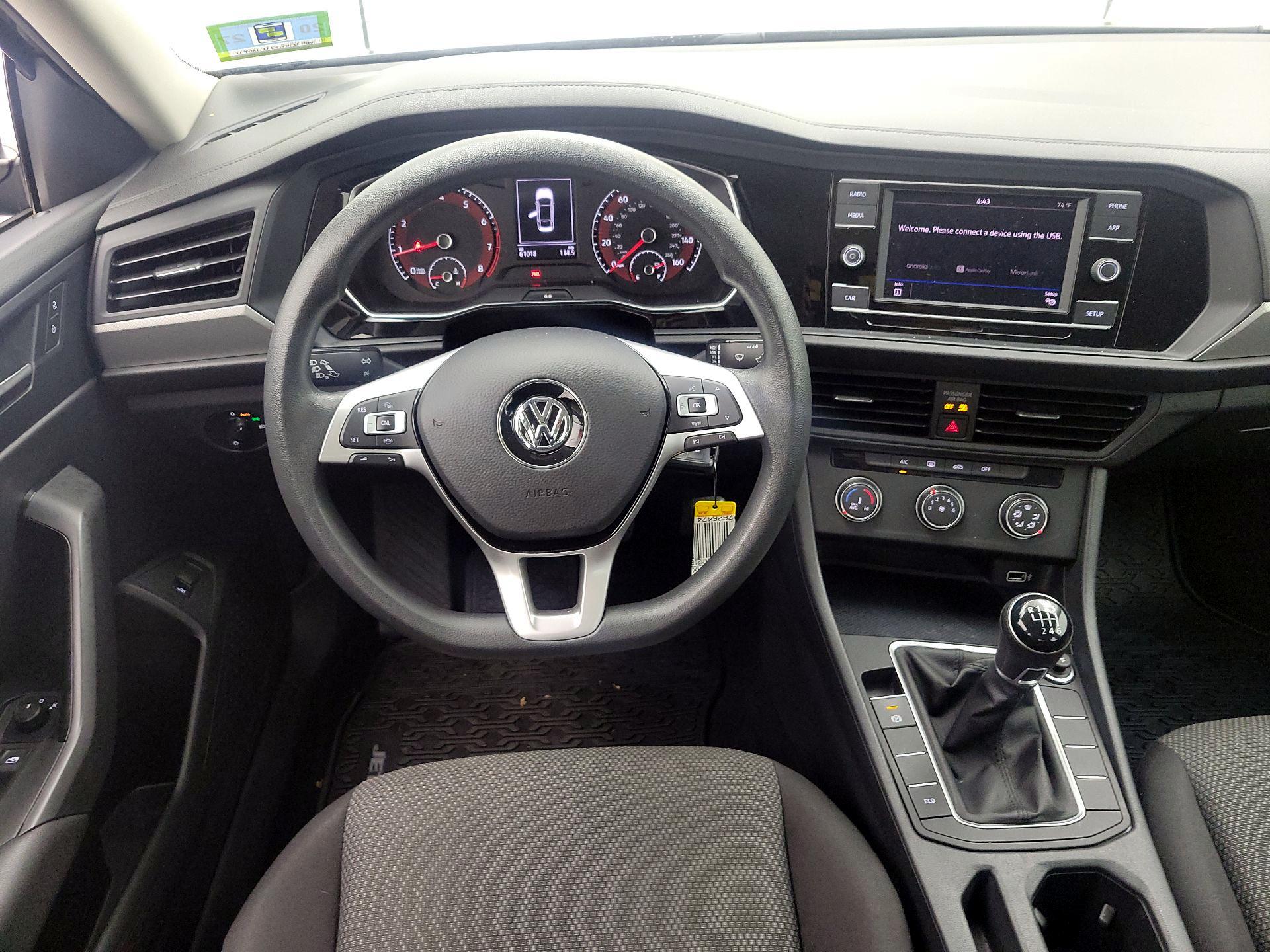 Thumbnail: 2019 Volkswagen Jetta - 10