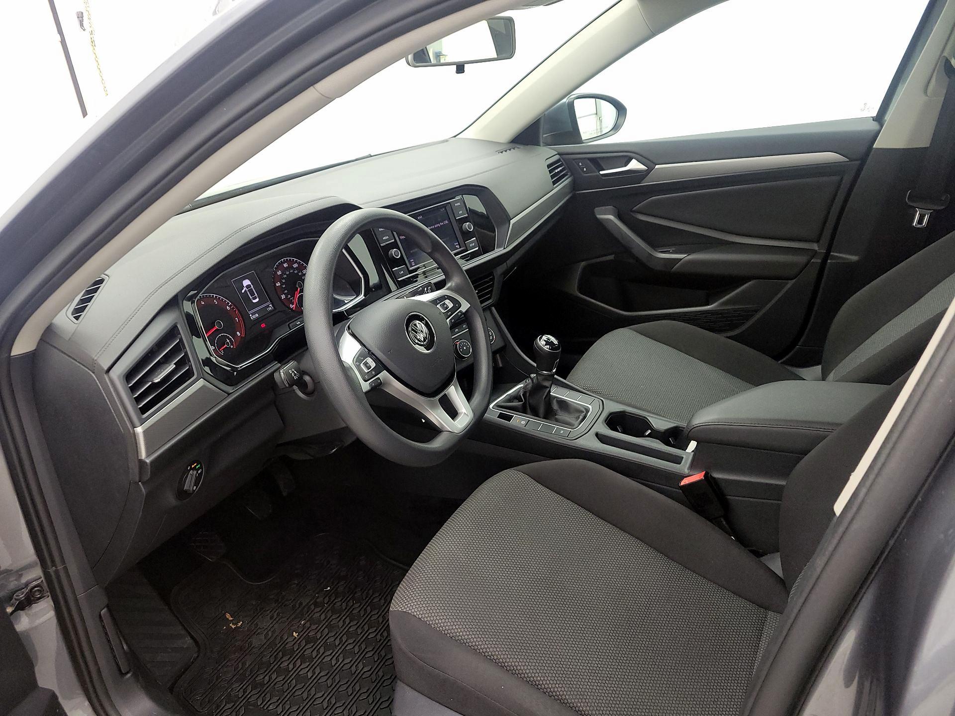 Thumbnail: 2019 Volkswagen Jetta - 11