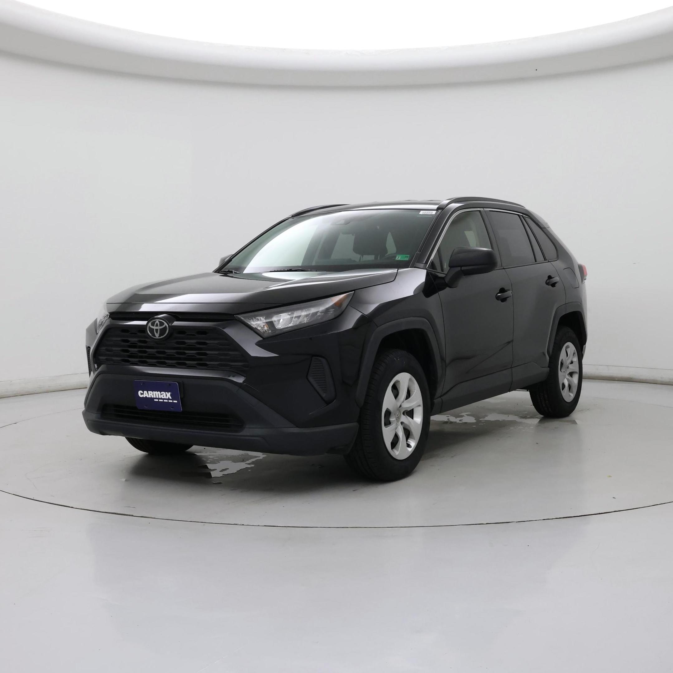 Thumbnail: 2019 Toyota RAV4 - 4