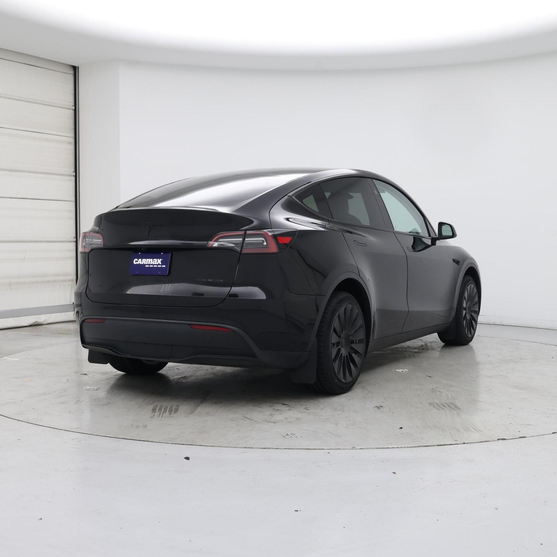 Thumbnail: 2023 Tesla Model Y - 8