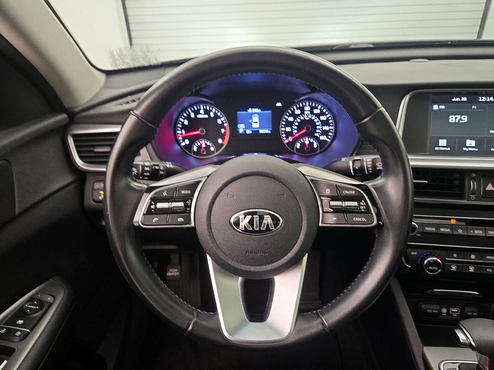 Thumbnail: 2019 Kia Optima - 10
