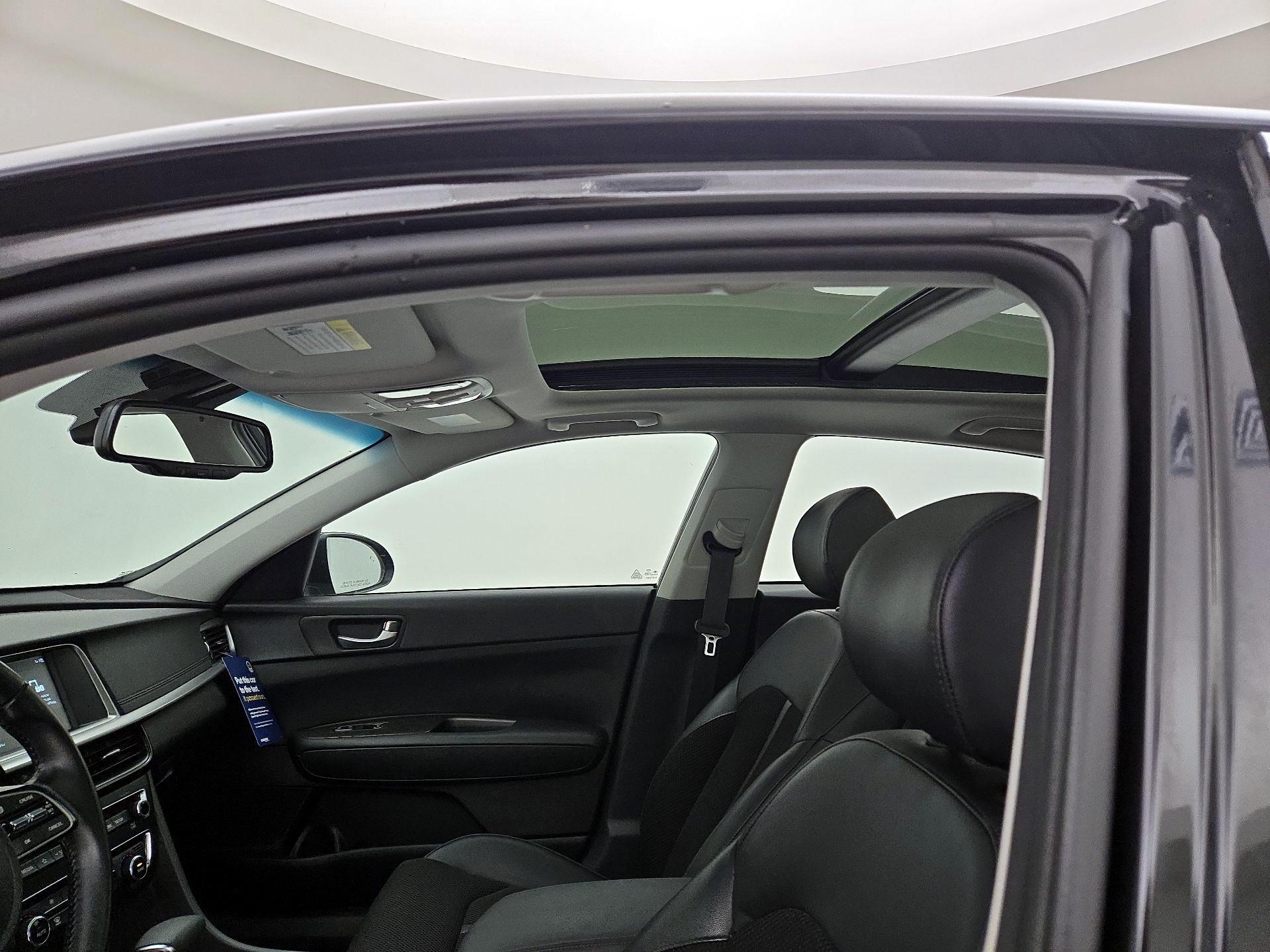 Thumbnail: 2019 Kia Optima - 19